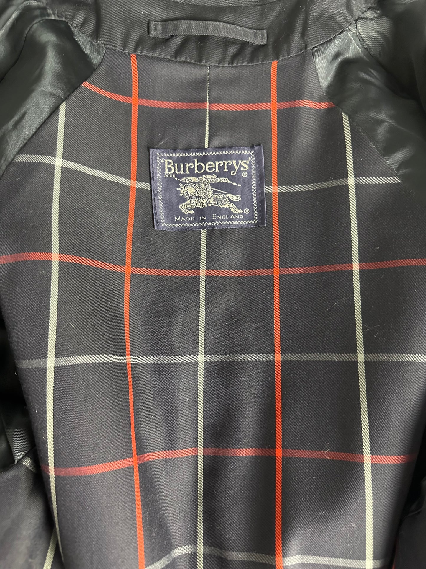 Burberrys Trenchcoat (14/L)