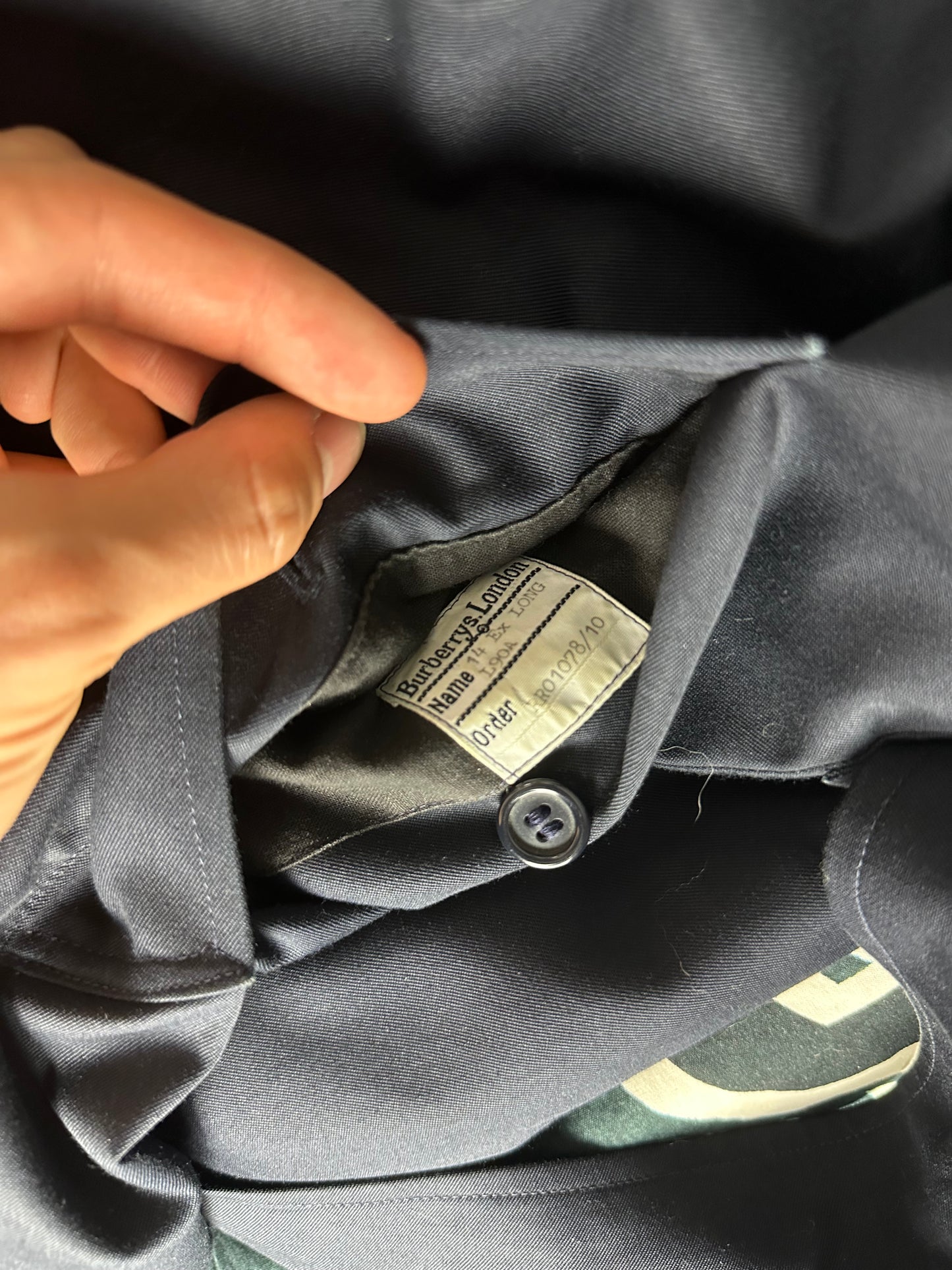 Burberrys Trenchcoat (14/L) including Inlet