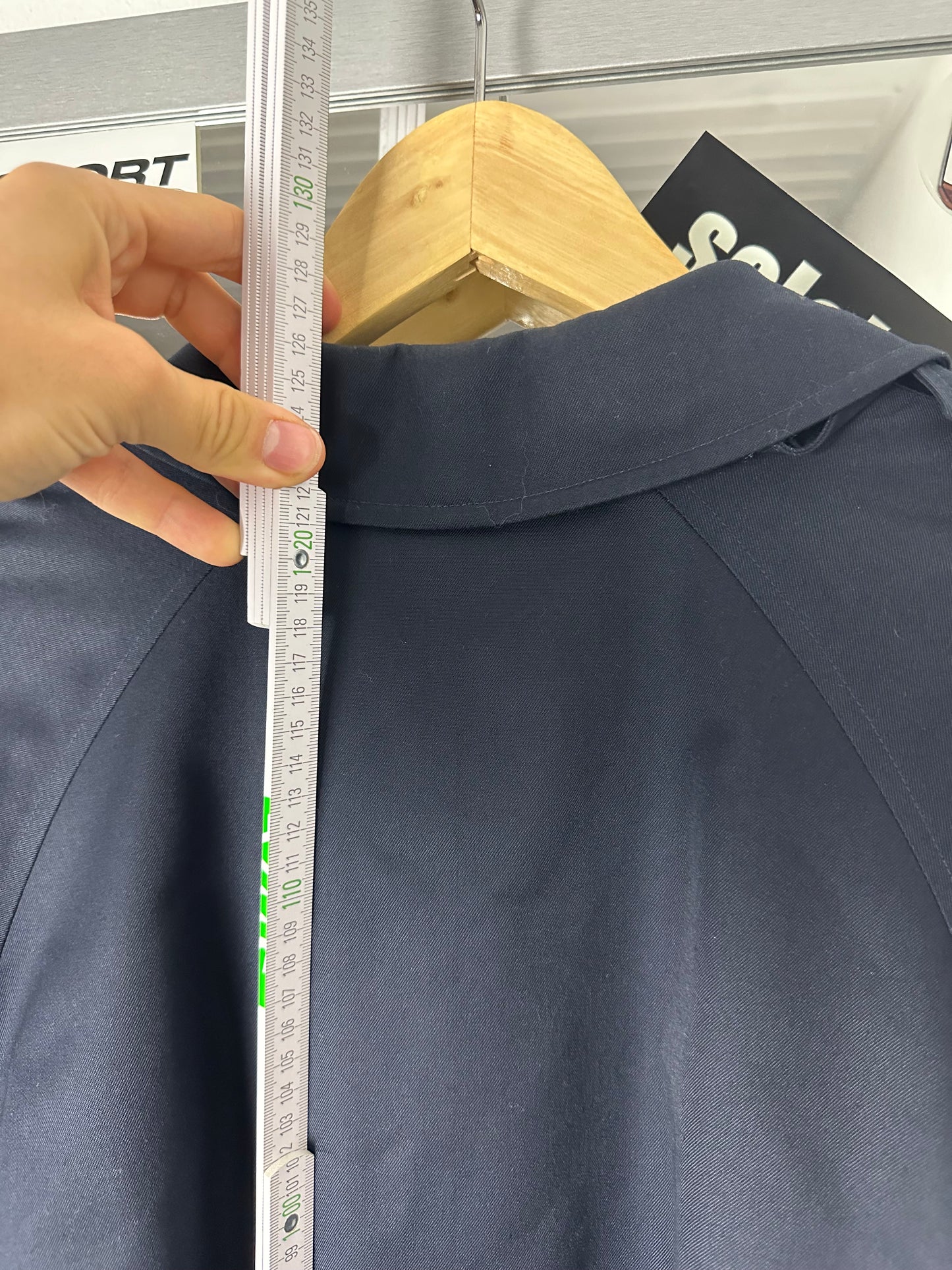 Burberrys Trenchcoat (14/L) including Inlet
