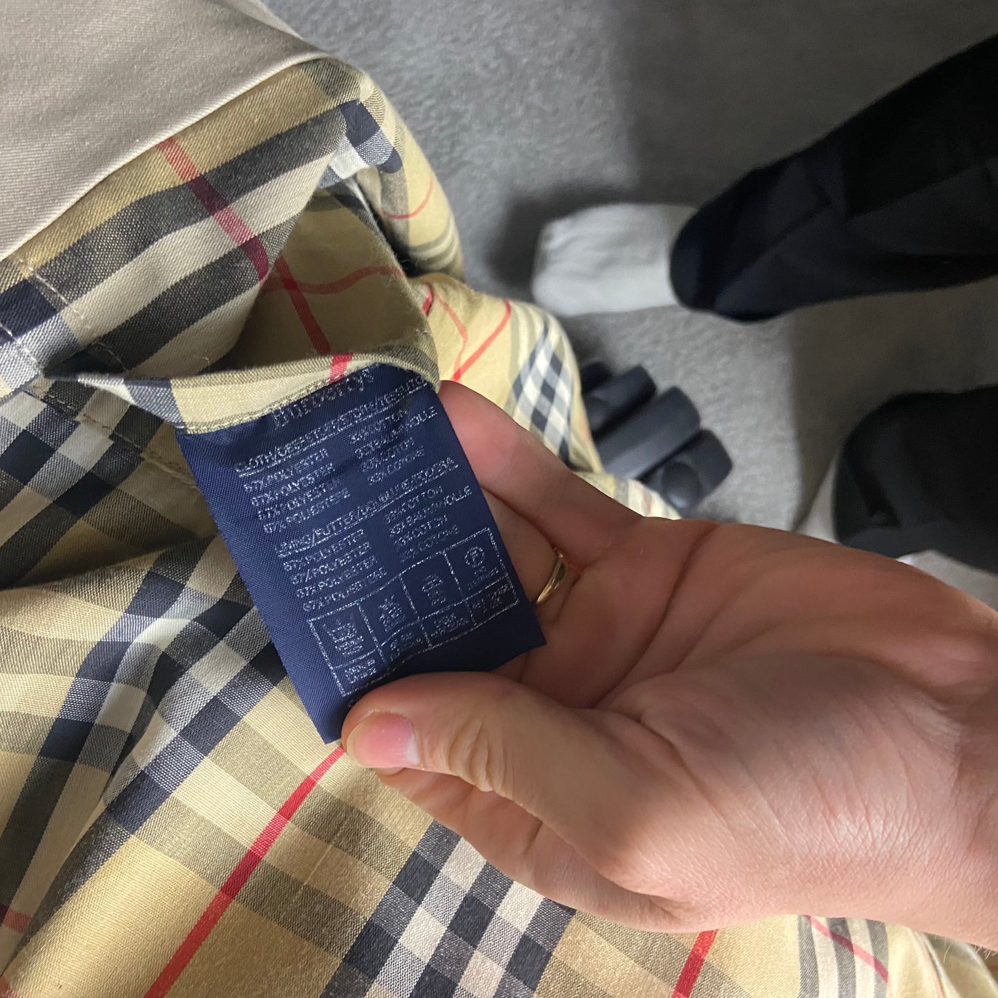 Burberry Trenchcoat Size 14/L