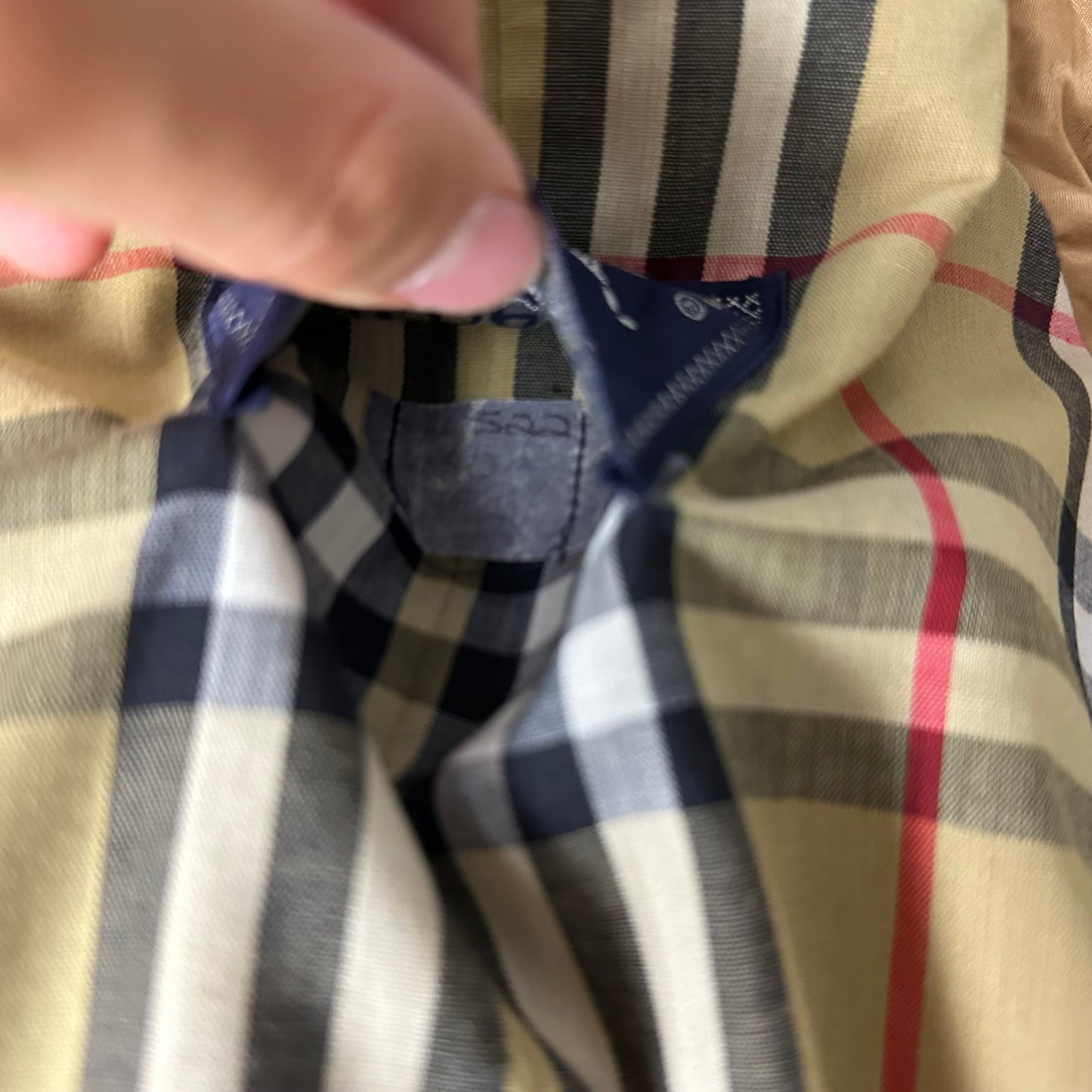 Burberrys Trenchcoat (10/S)