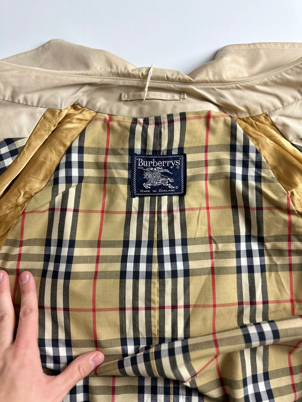 Burberrys Trenchcoat (50/L)