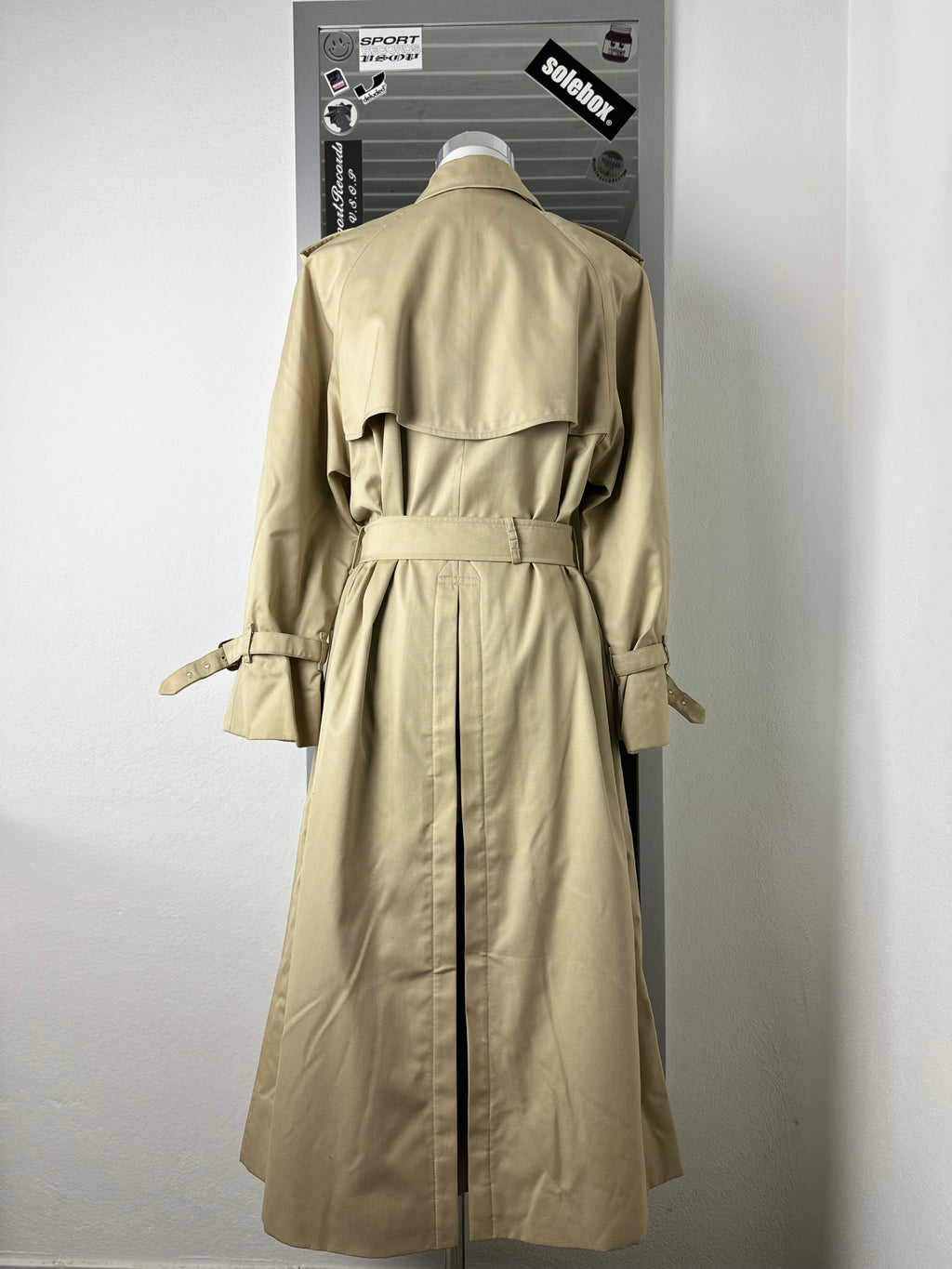 Burberrys Trenchcoat (10/S)