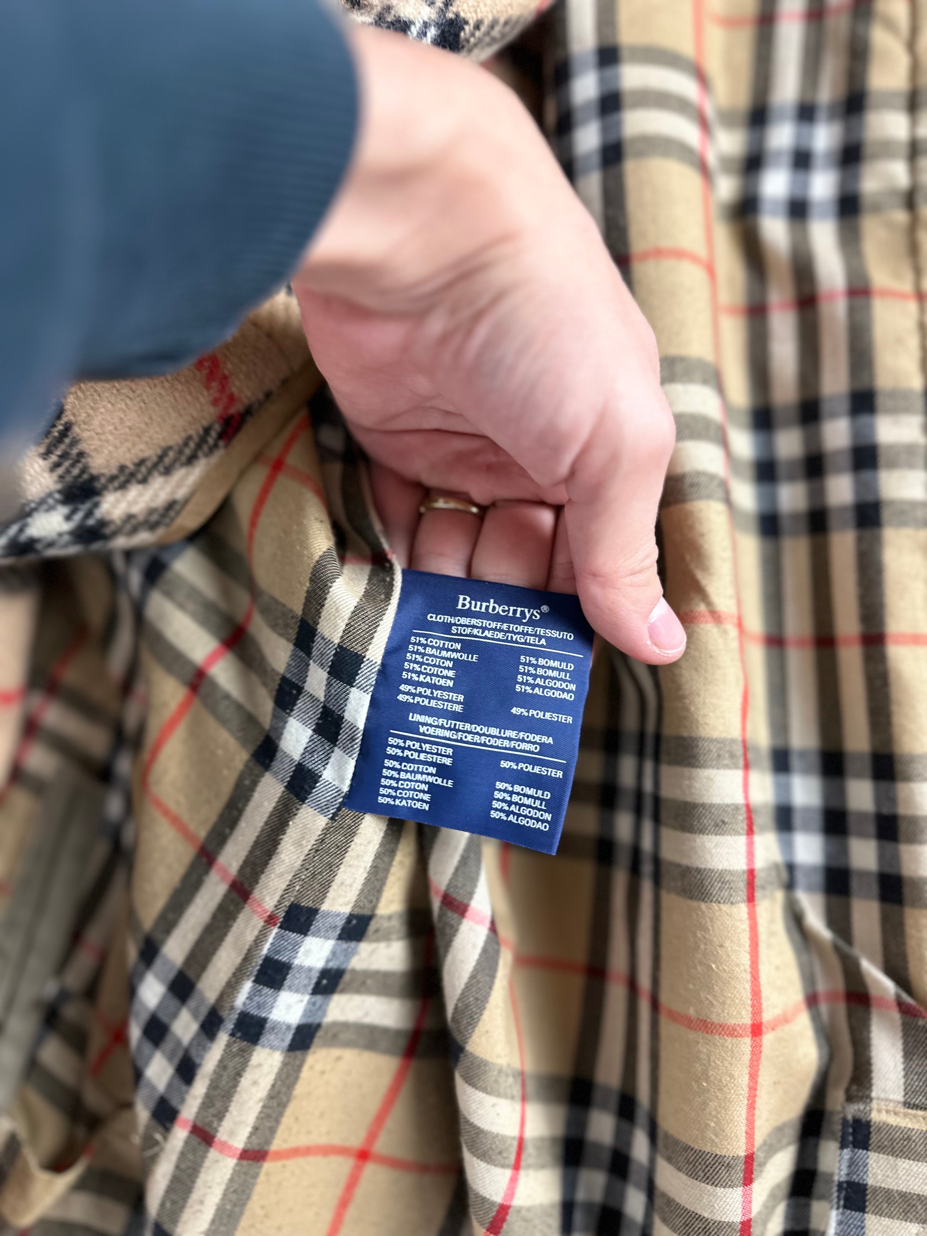 Burberrys Trenchcoat (52/L) including Inlet