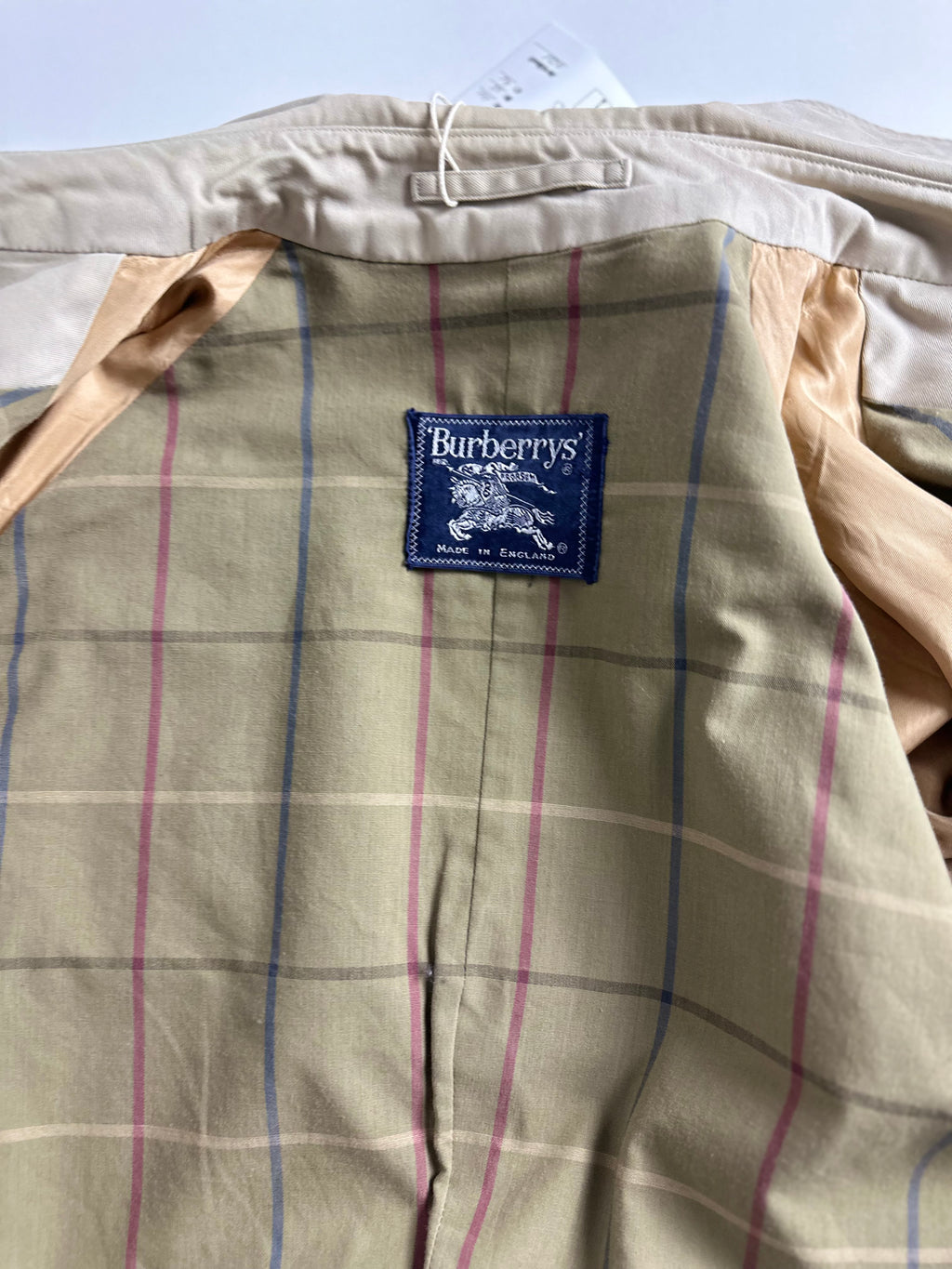 Burberrys Trenchcoat (12/M)