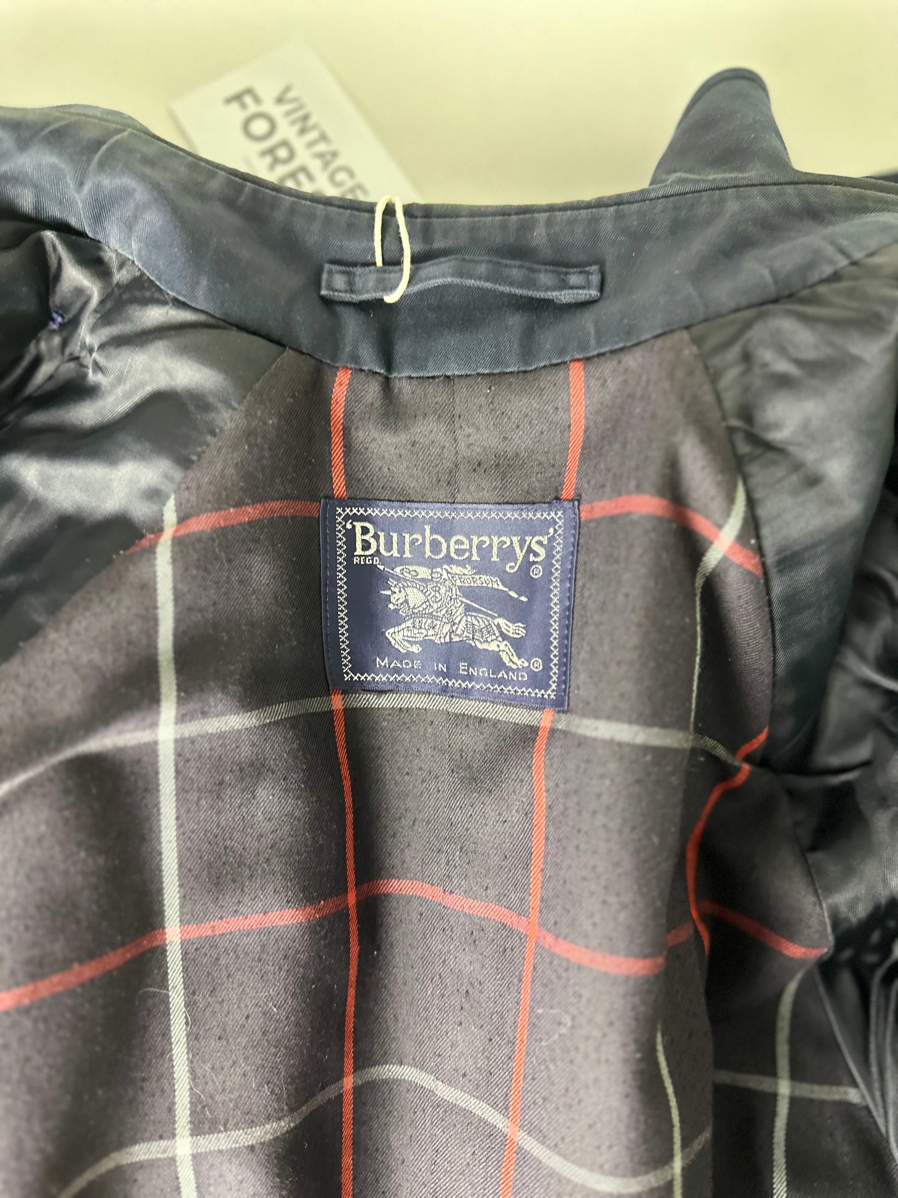 Burberrys Trenchcoat (12/M)