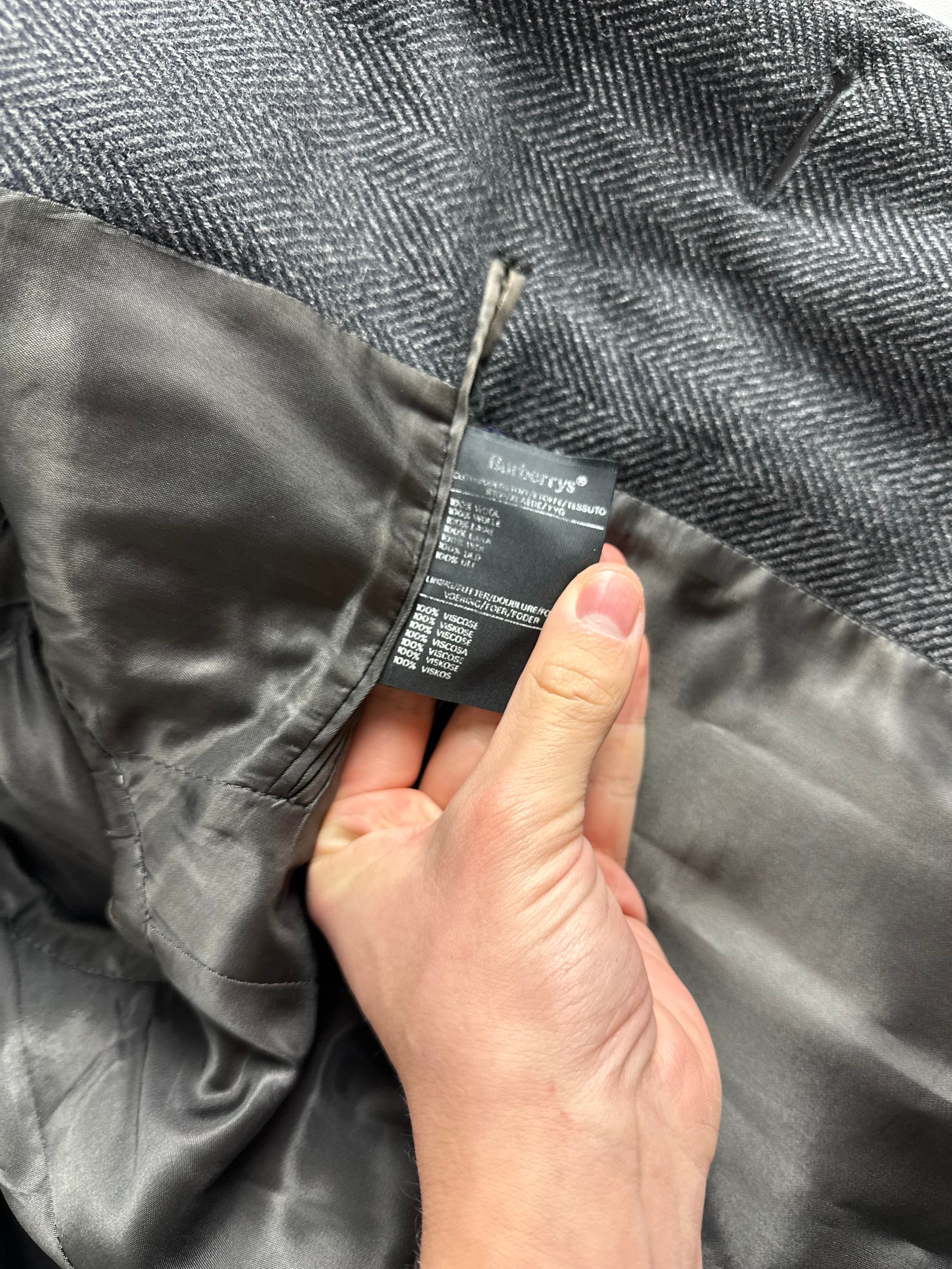 Burberrys Coat (46/S)