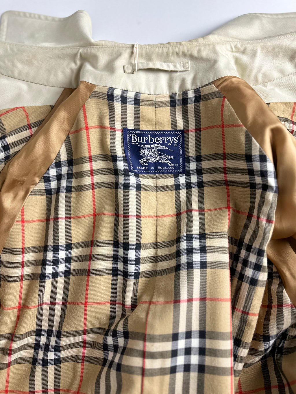 Burberrys Trenchcoat (50/L)