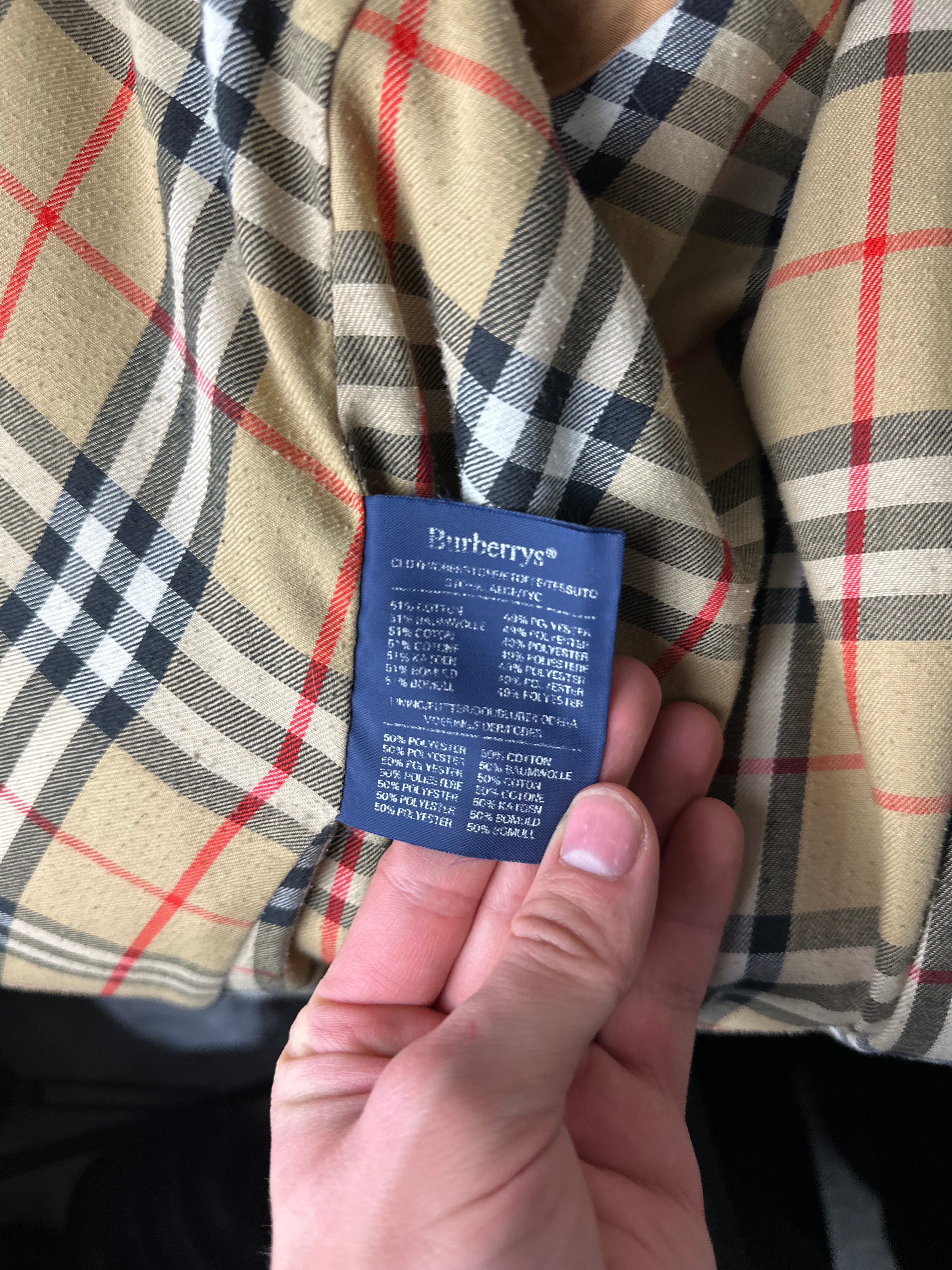 Burberrys Trenchcoat (14/L)