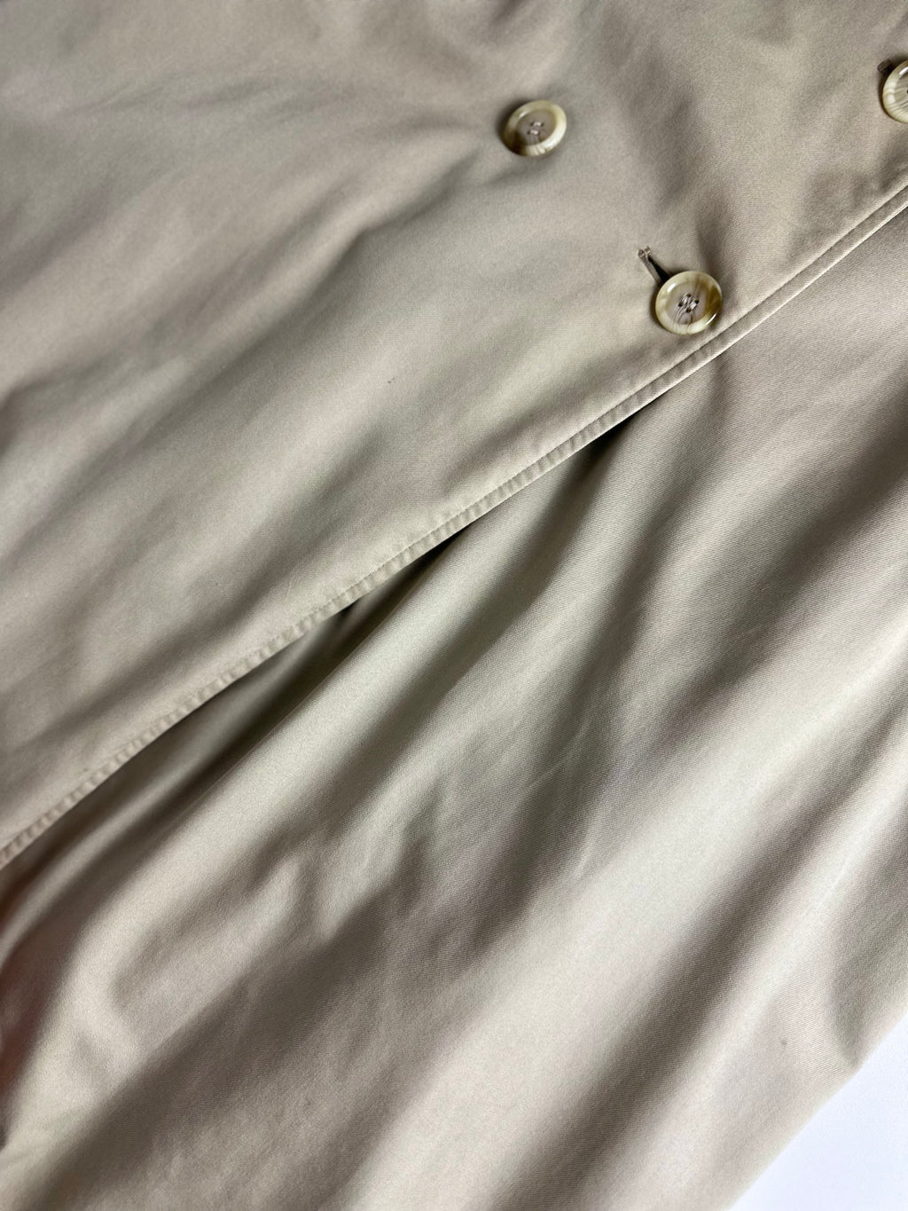 Burberrys Trenchcoat (14/L) including Inlet