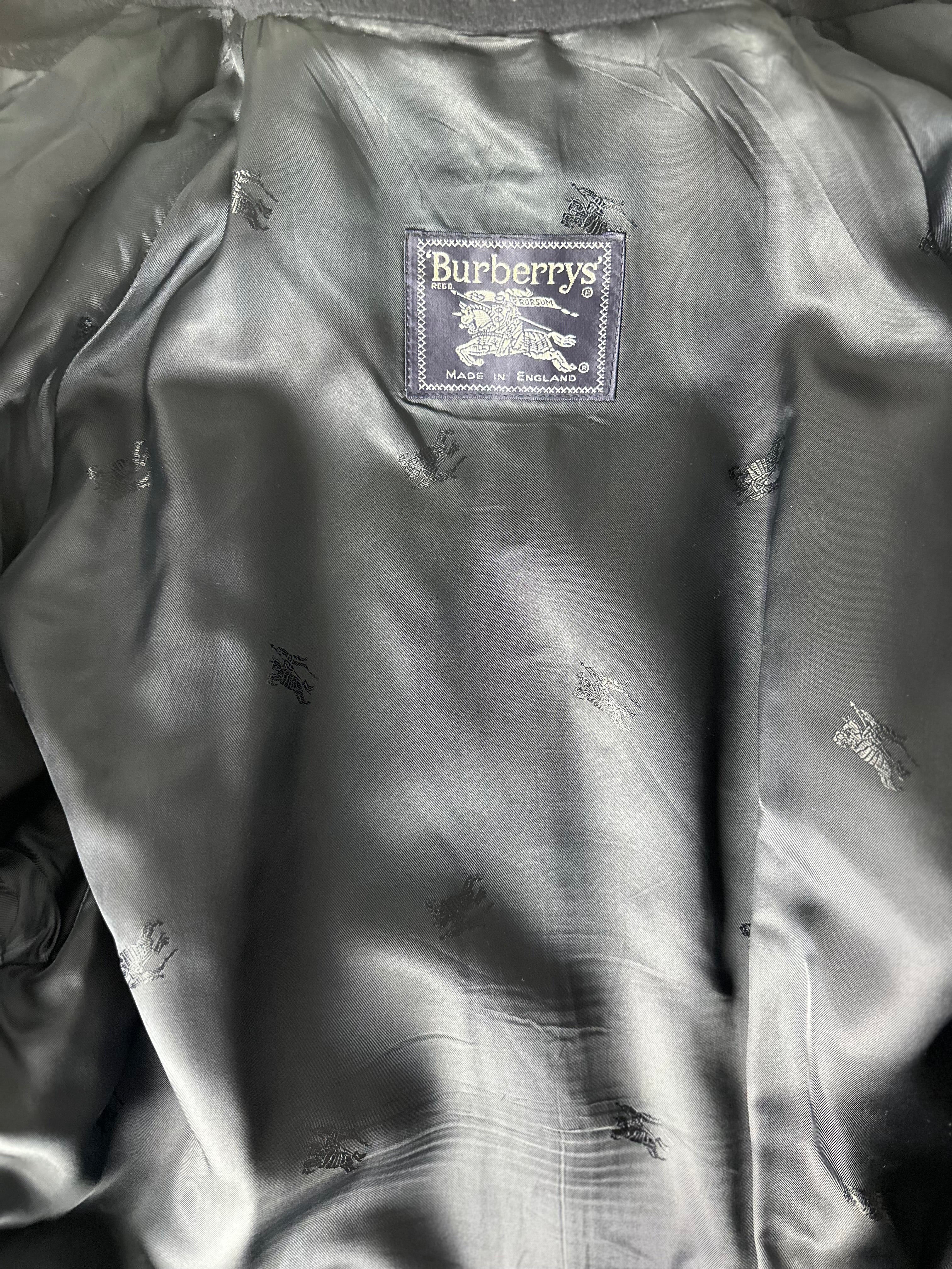 Burberrys Coat (14/L)