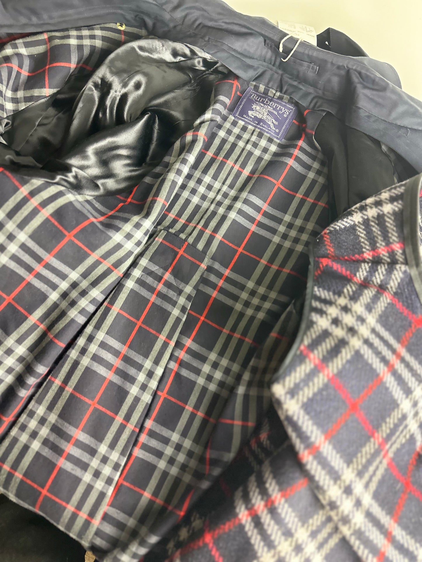 Vintage Burberry Trench Coat Navy Size 50 L With Lining
