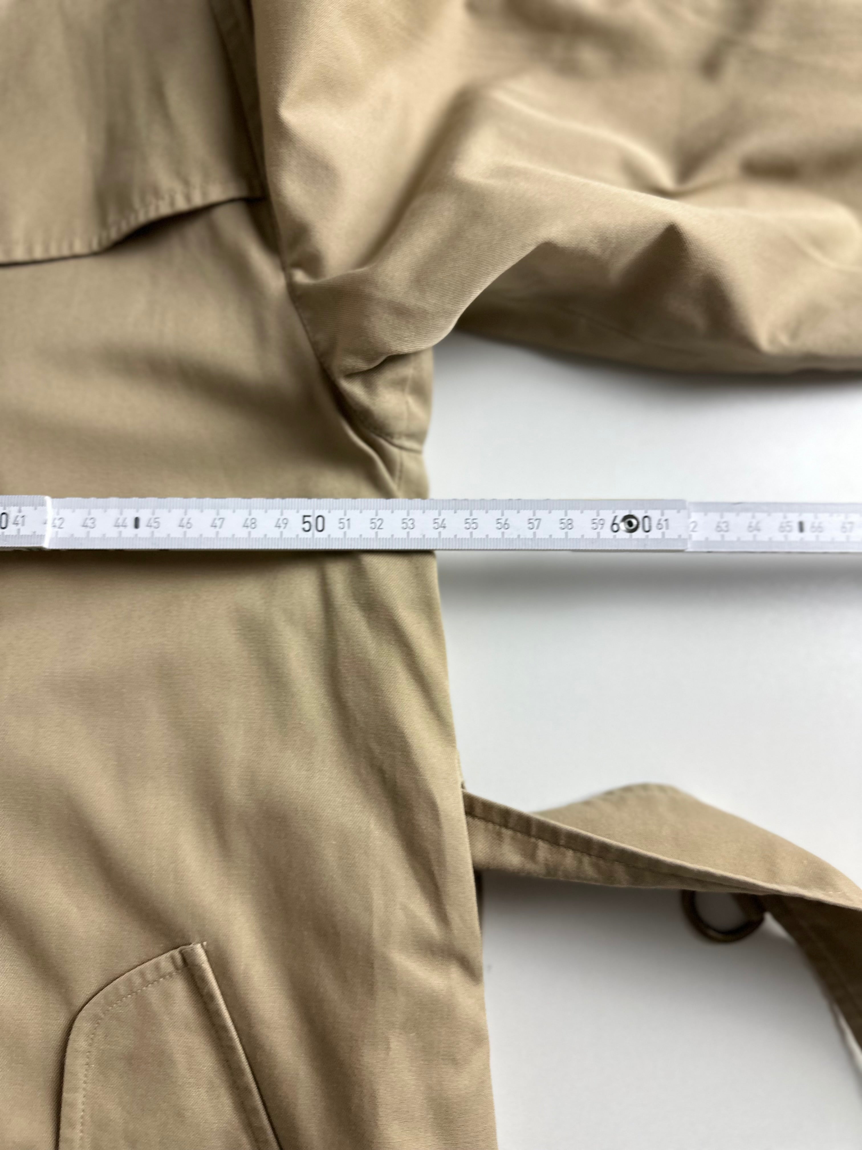 Burberrys Trenchcoat (12/M)