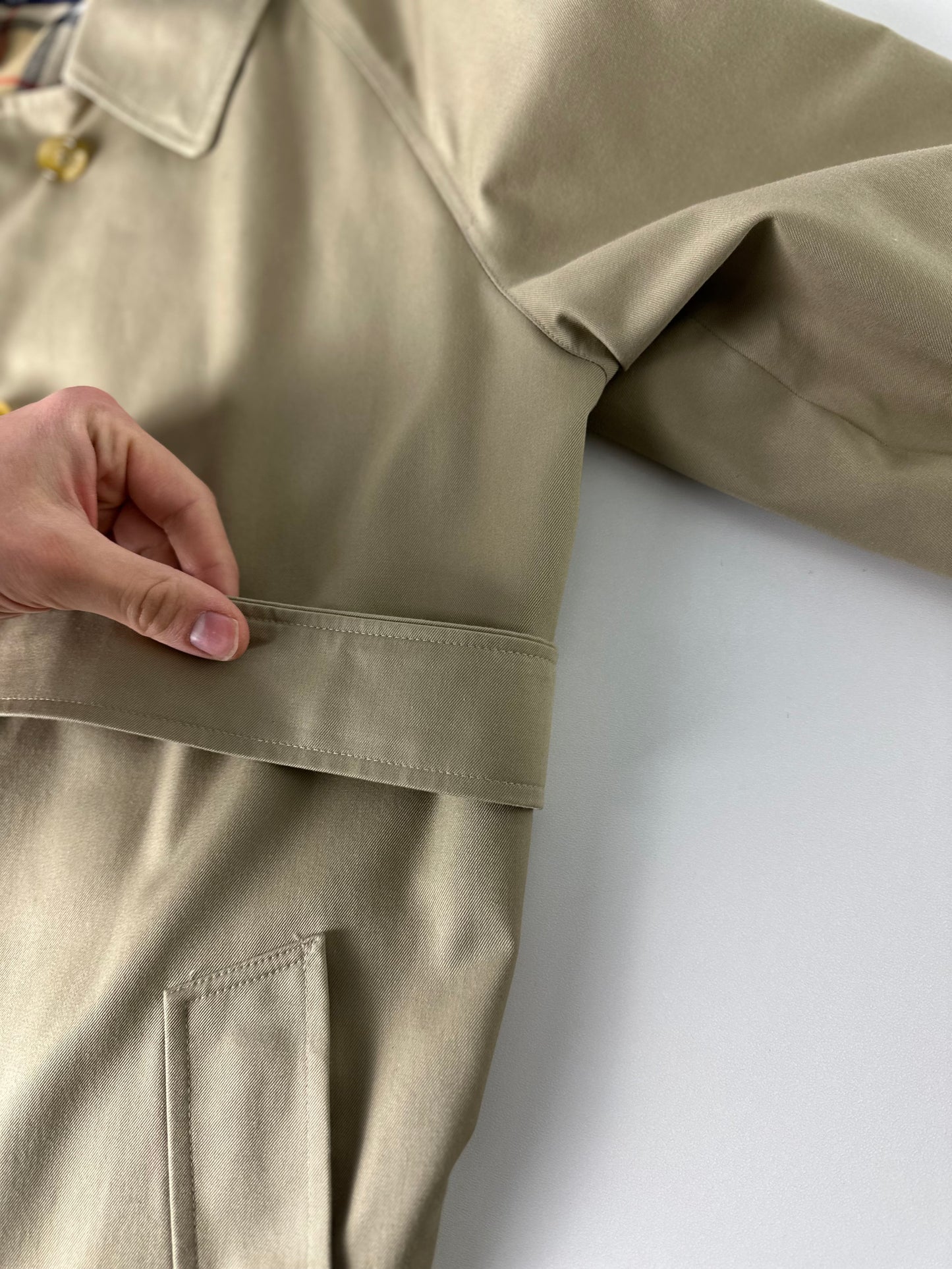 Burberrys Trenchcoat (12/M)