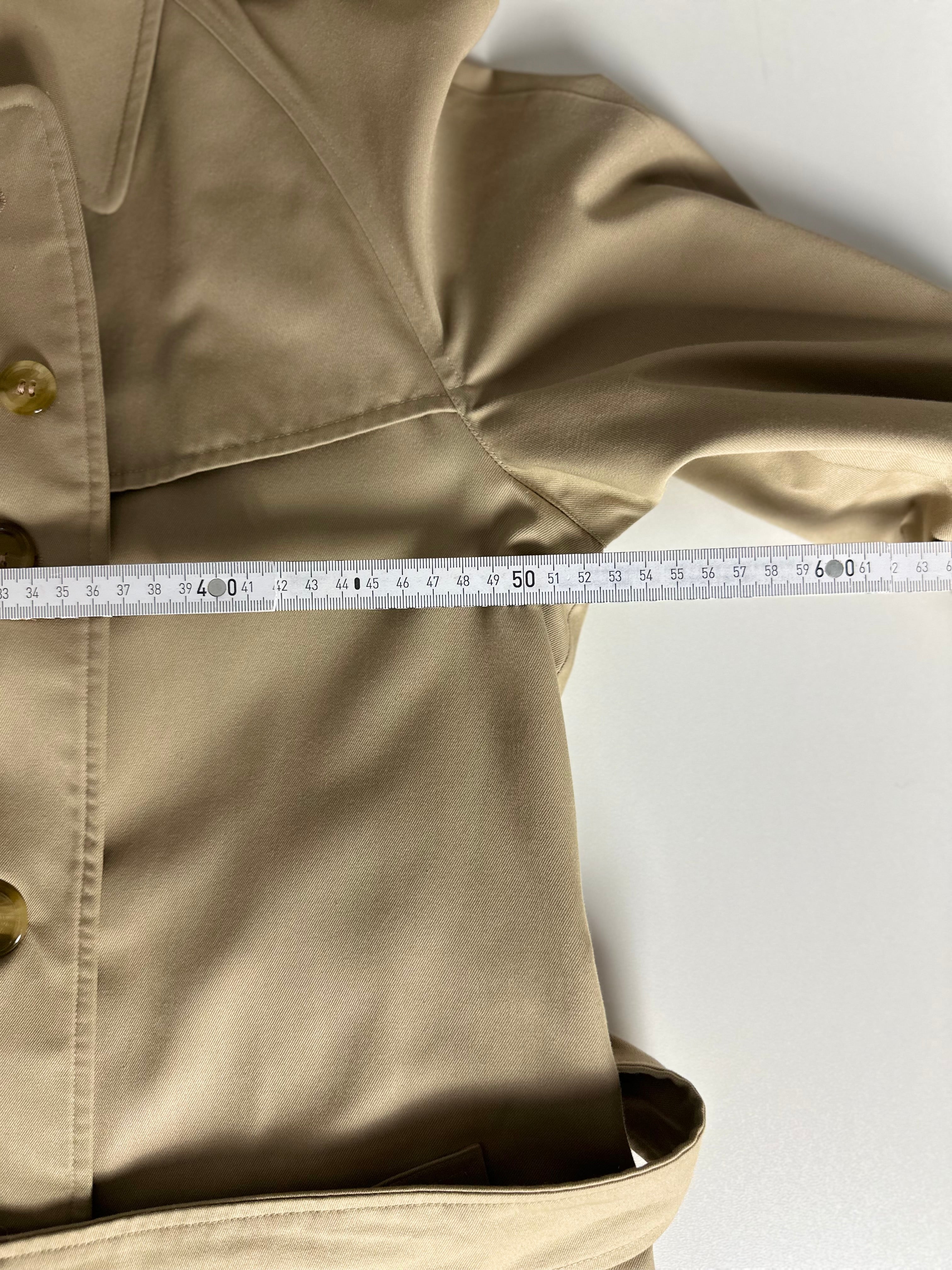 Burberrys Trenchcoat (12/M)