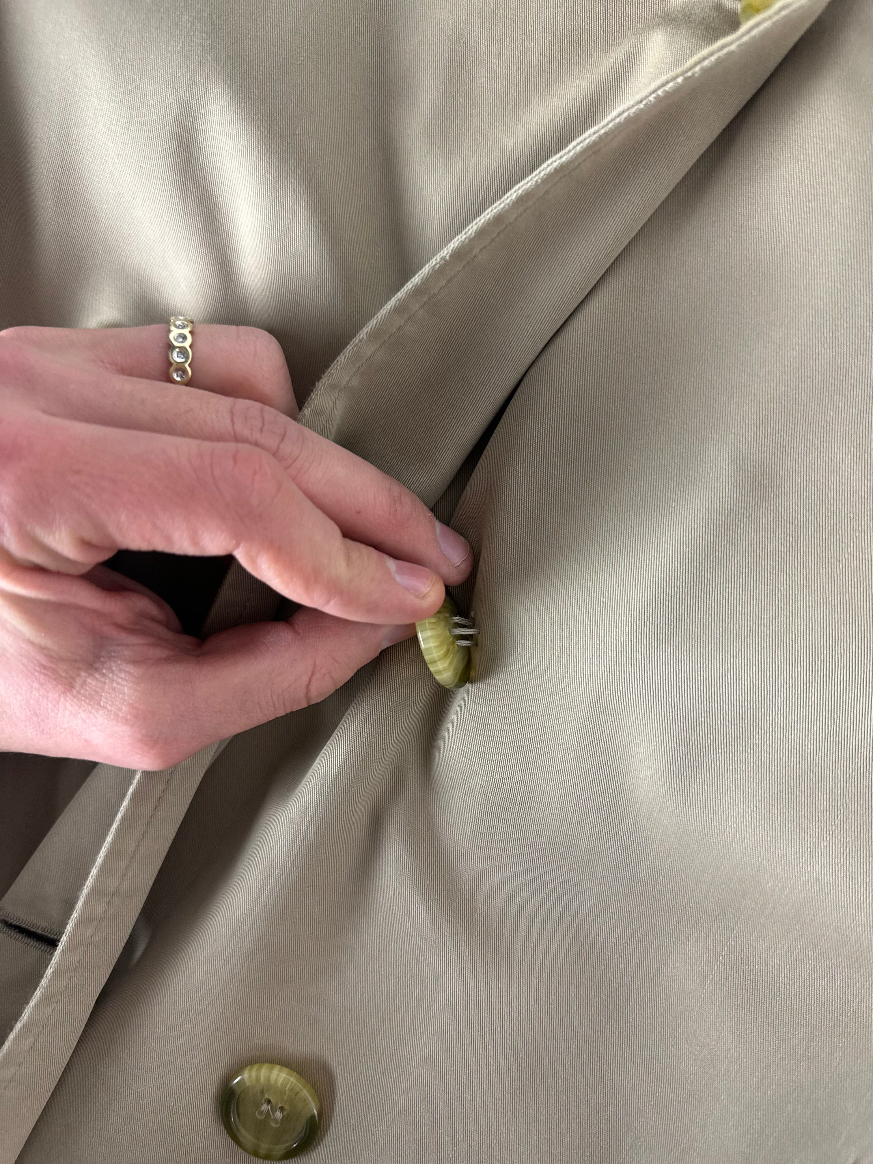 Burberrys Trenchcoat (12/M) including Inlet