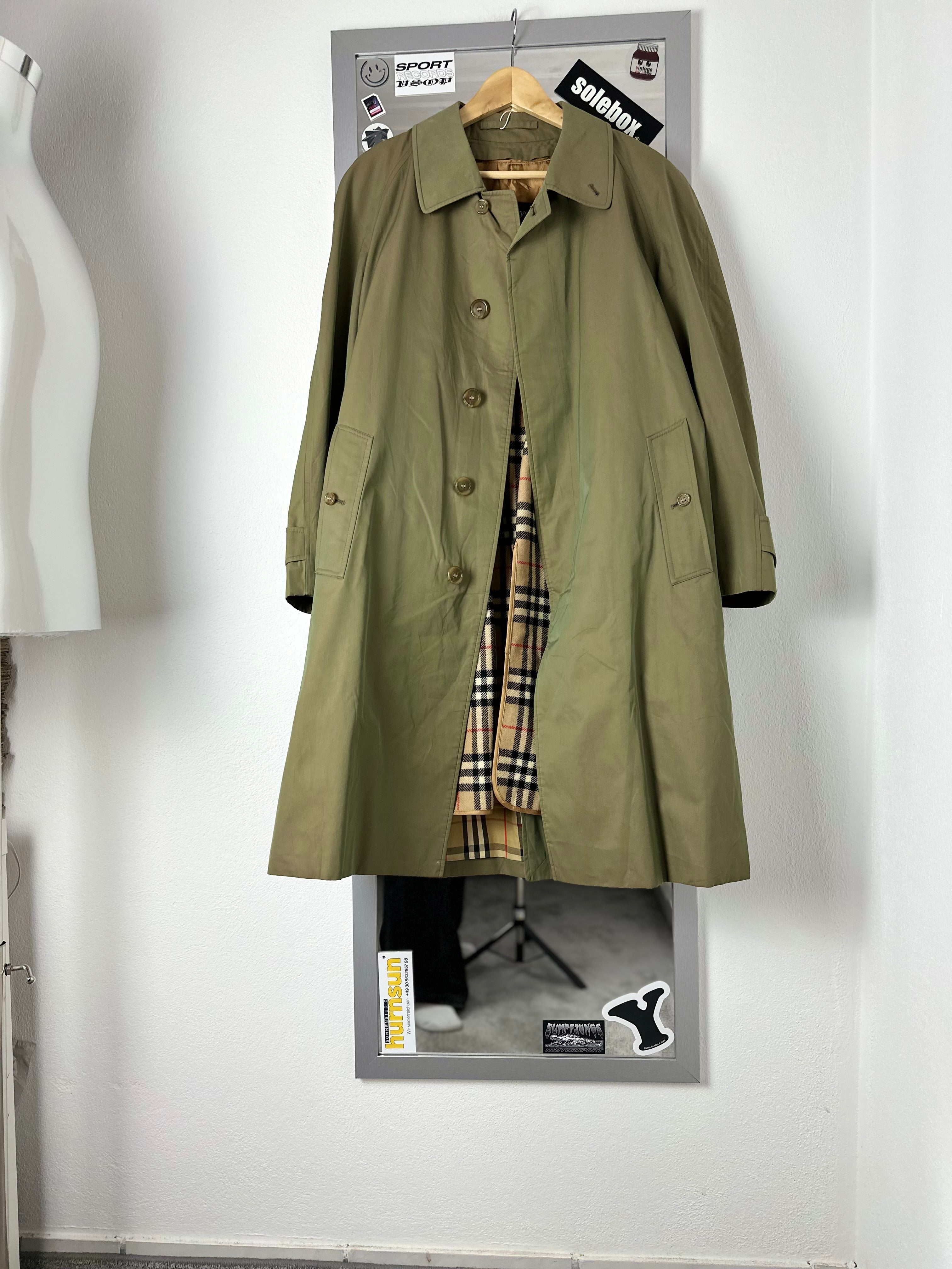 Burberrys Carcoat (46/S) including Inlet