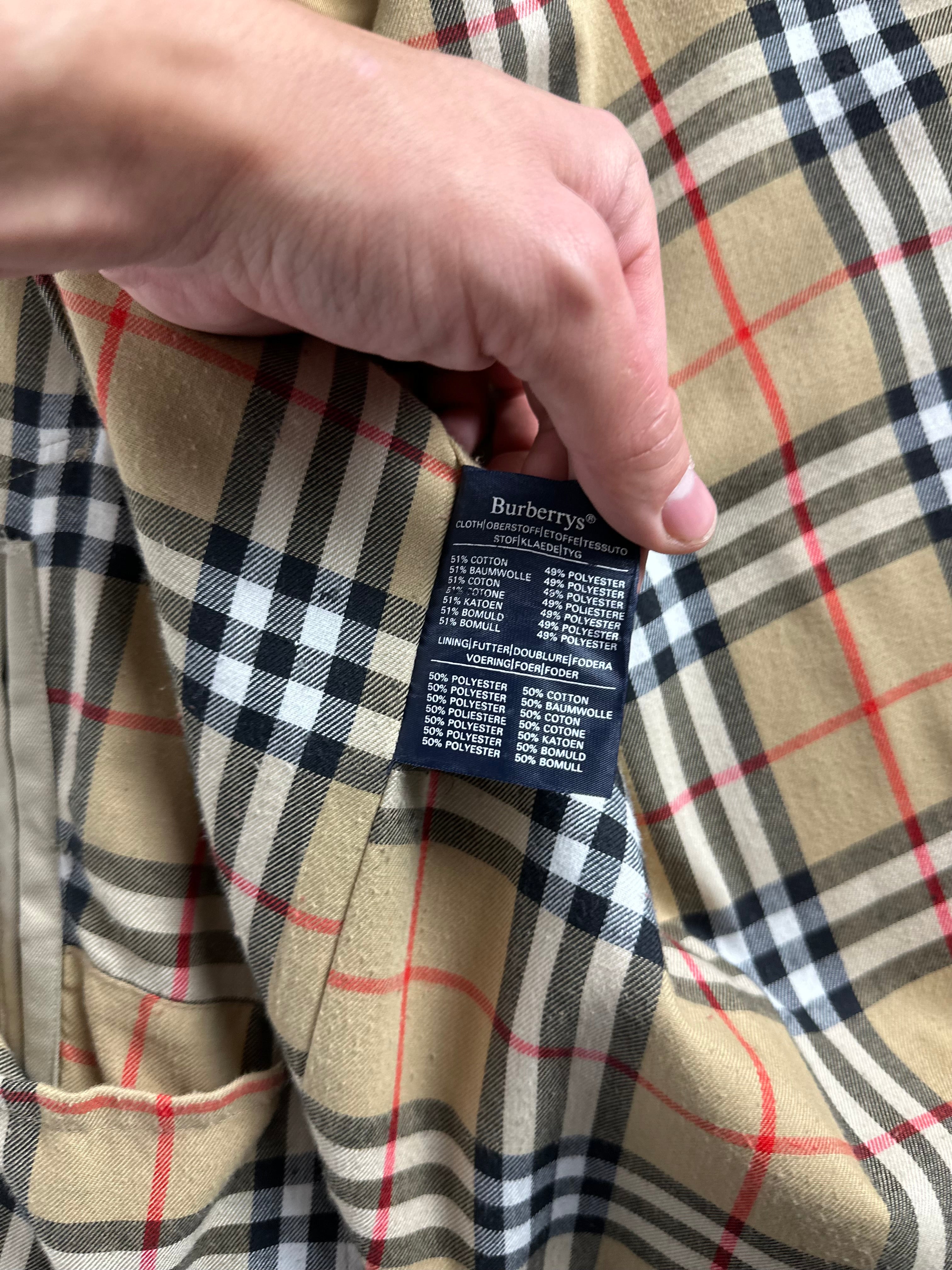 Burberrys Trenchcoat (12/M)