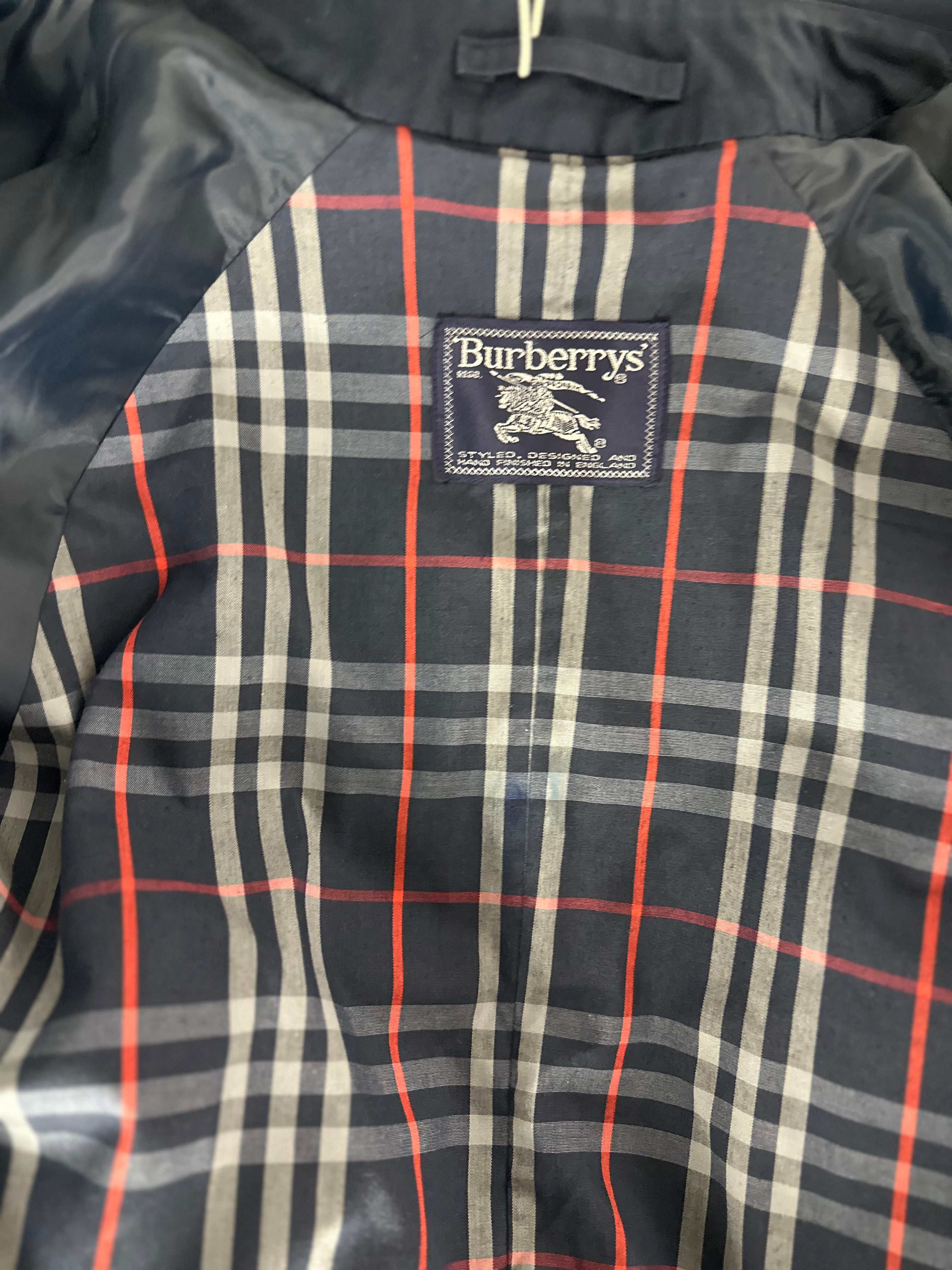 Burberrys Trenchcoat (14/L)