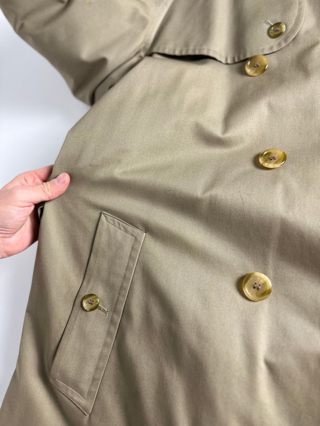 Burberrys Trenchcoat (52/L) including Inlet