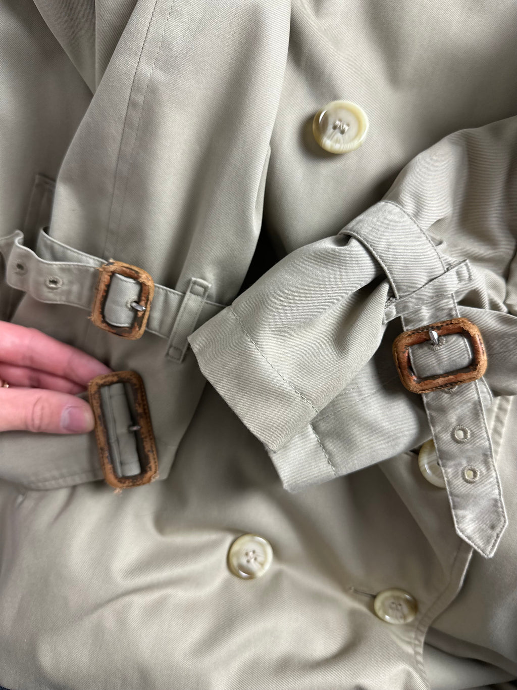 Burberrys Trenchcoat (14/L) including Inlet