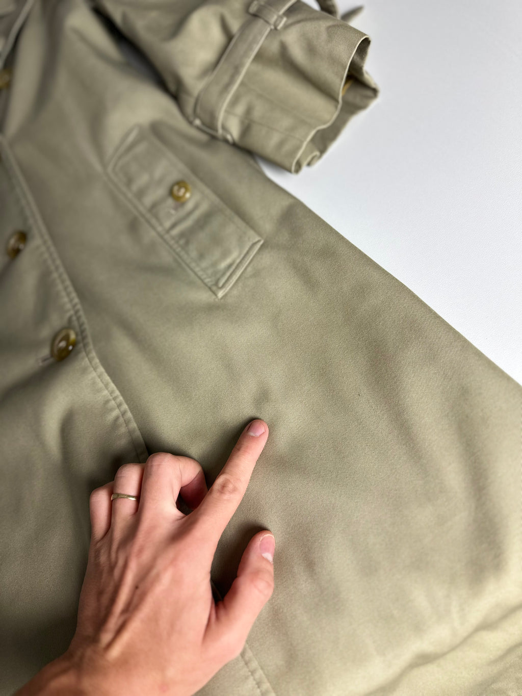 Burberrys Trenchcoat (10/S)