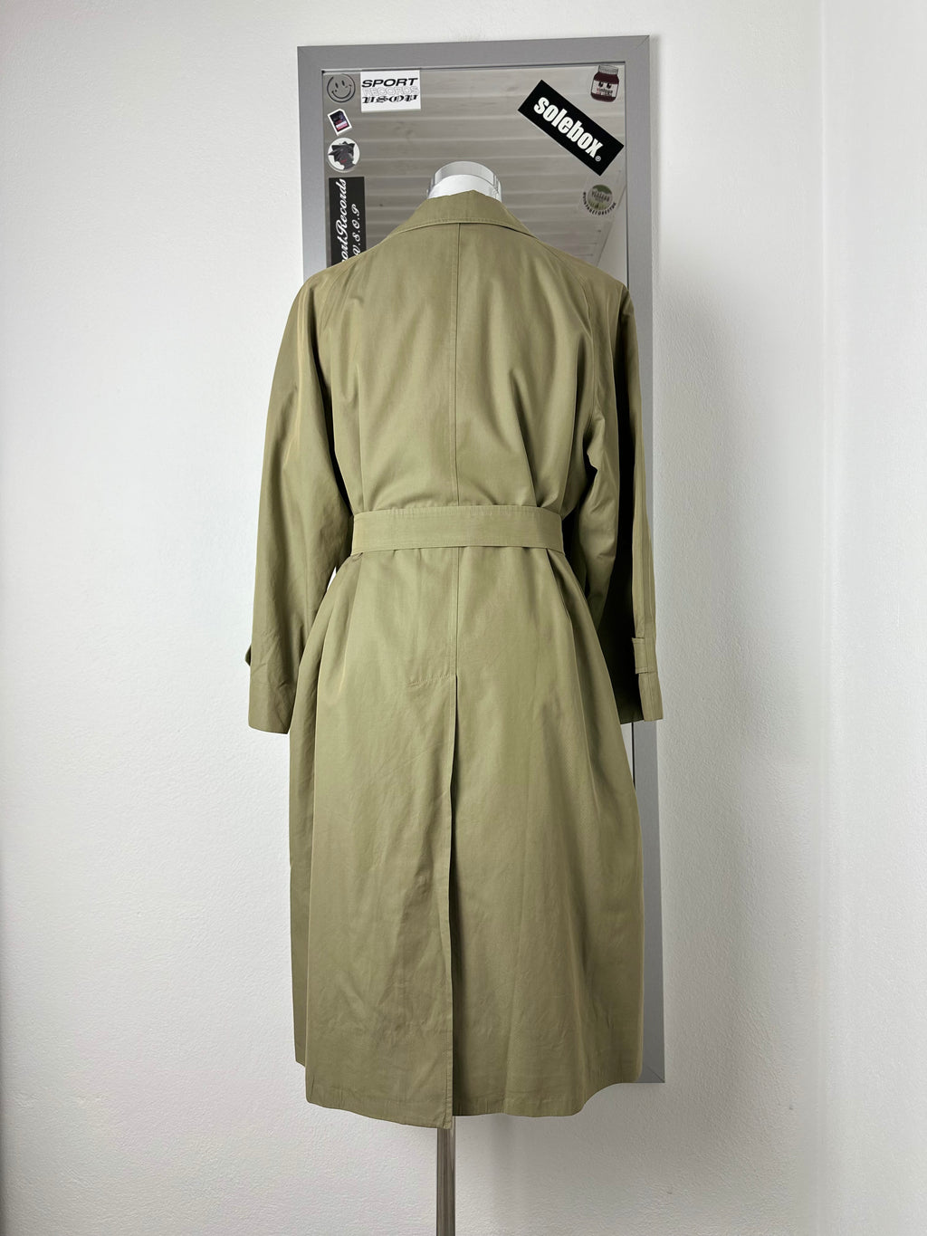 Burberrys Trenchcoat (14/L) including Inlet