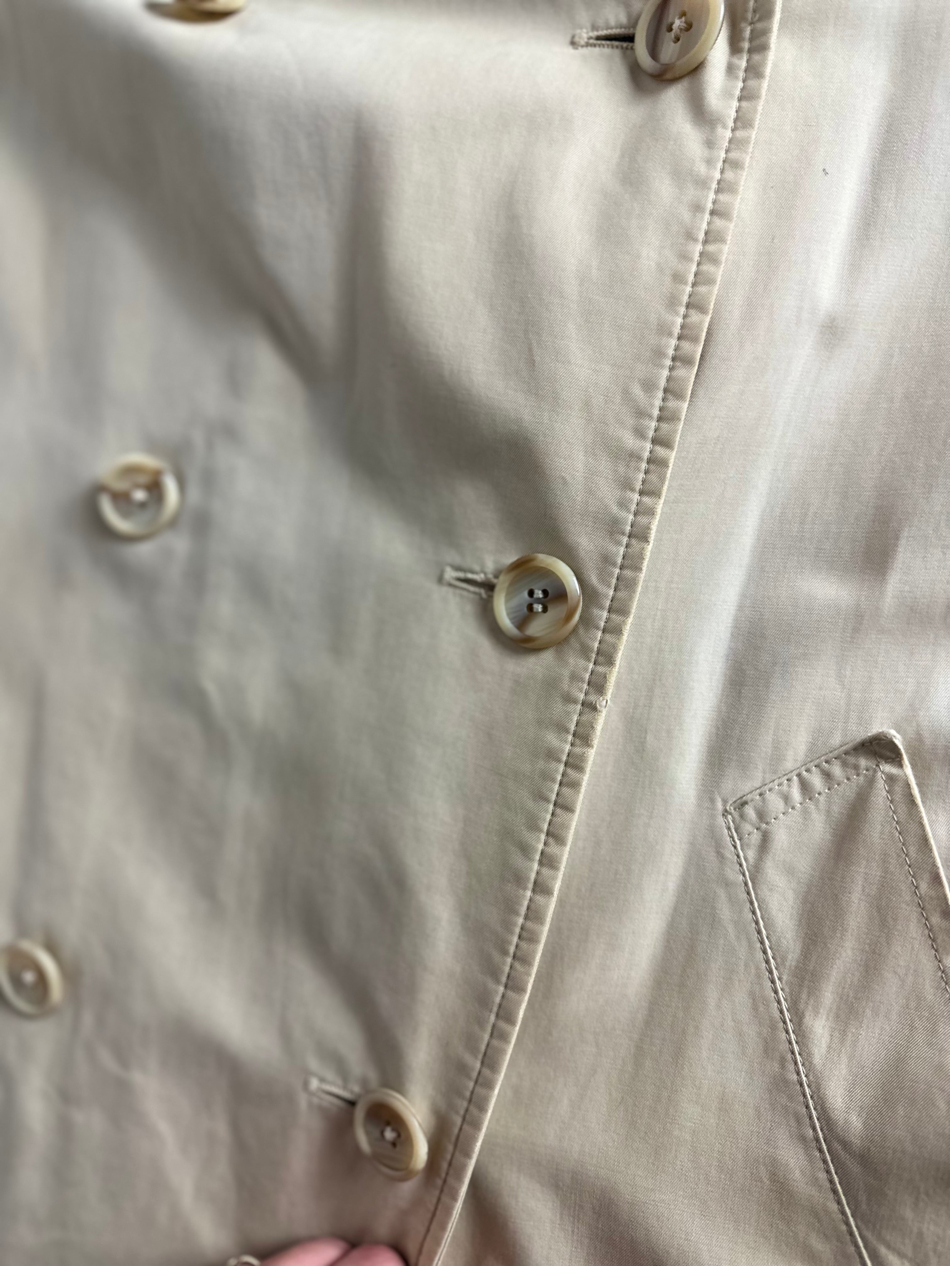 Burberrys Trenchcoat (10/S)