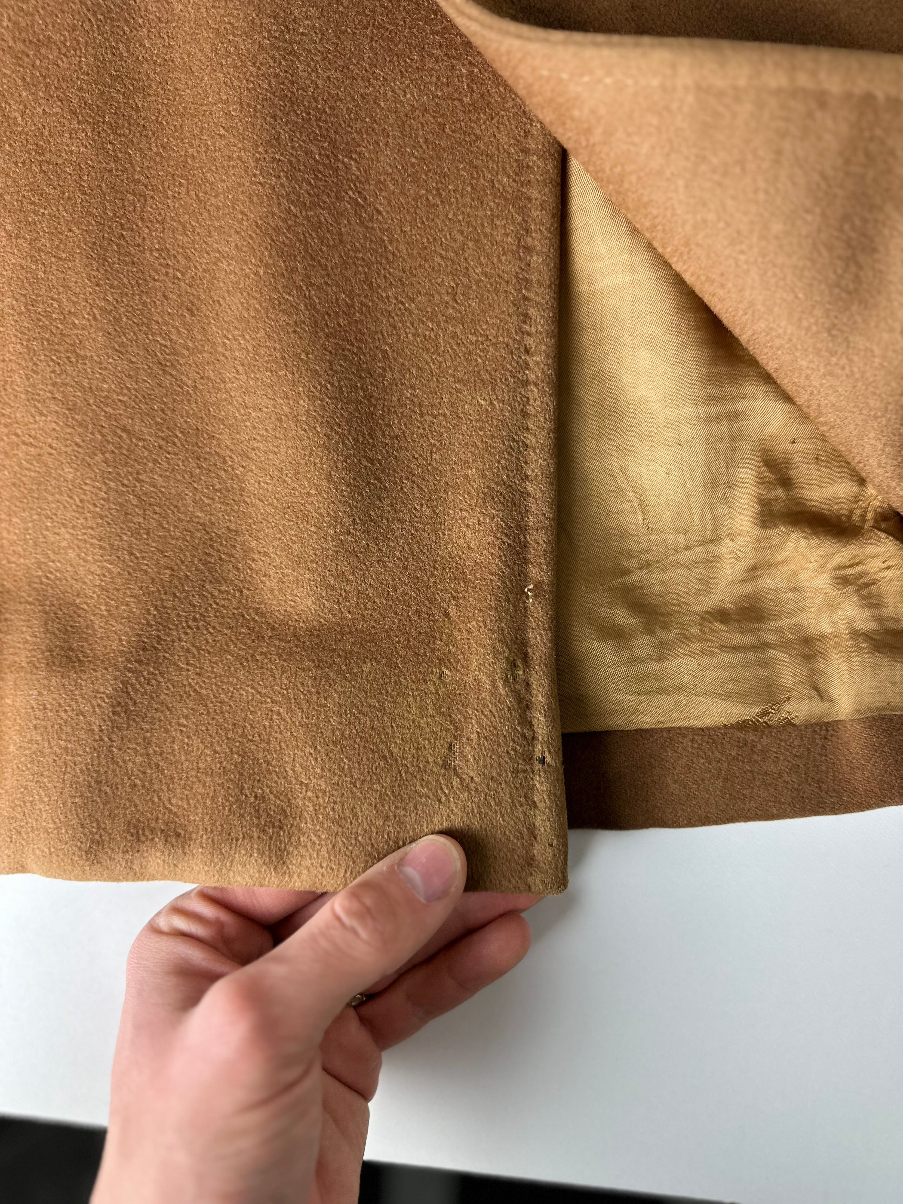 Burberrys Coat (52/L)