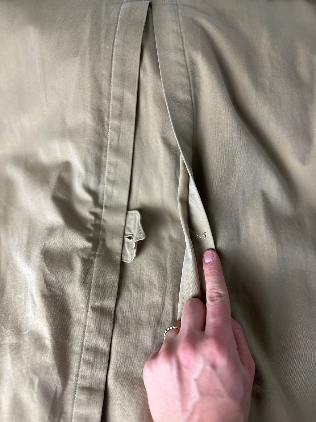 Burberrys Trenchcoat (12/M)