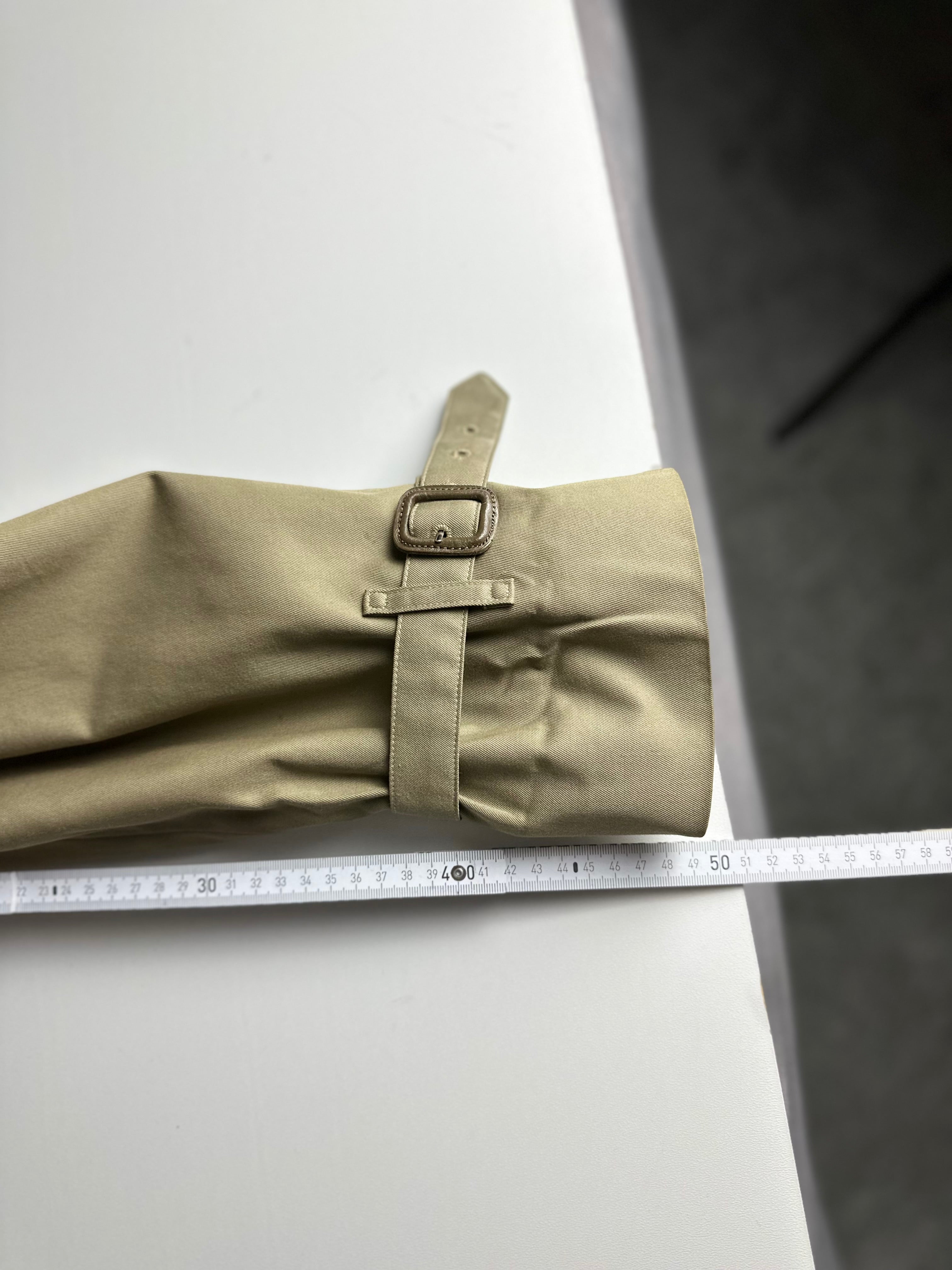 Burberrys Trenchcoat (52/L) including Inlet