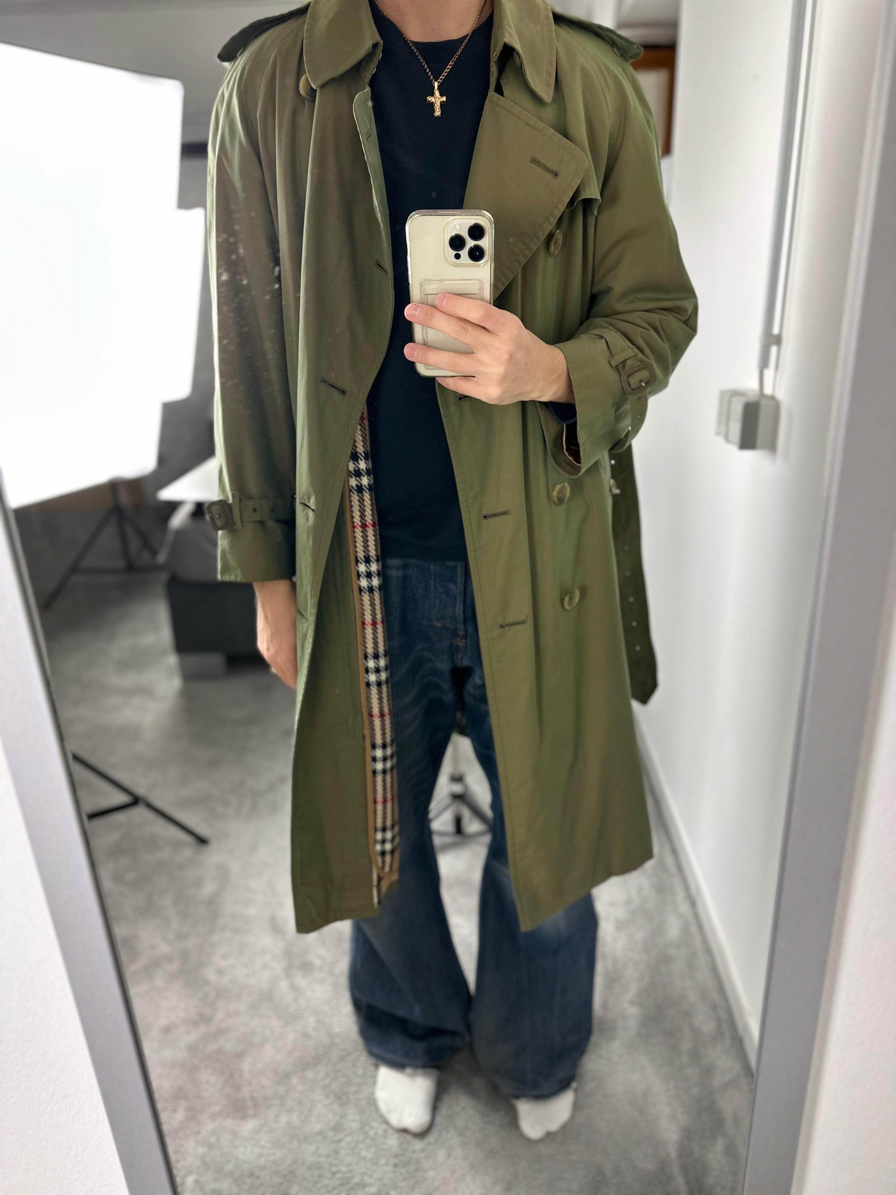 Burberrys Trenchcoat (50/L) including Inlet