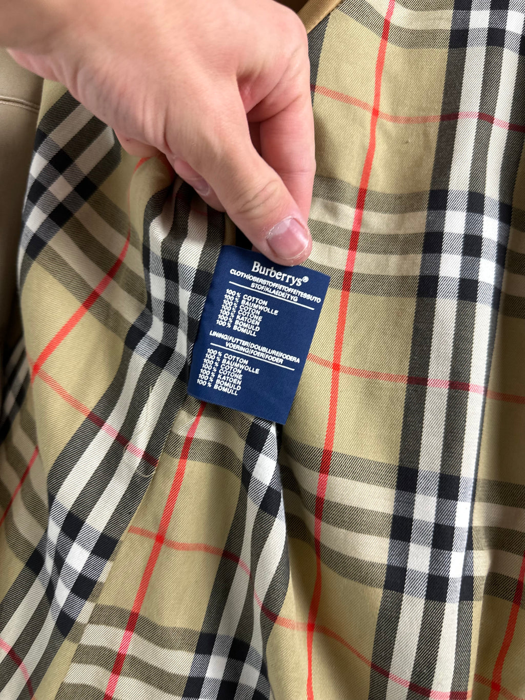 Burberrys Trenchcoat (12/M)