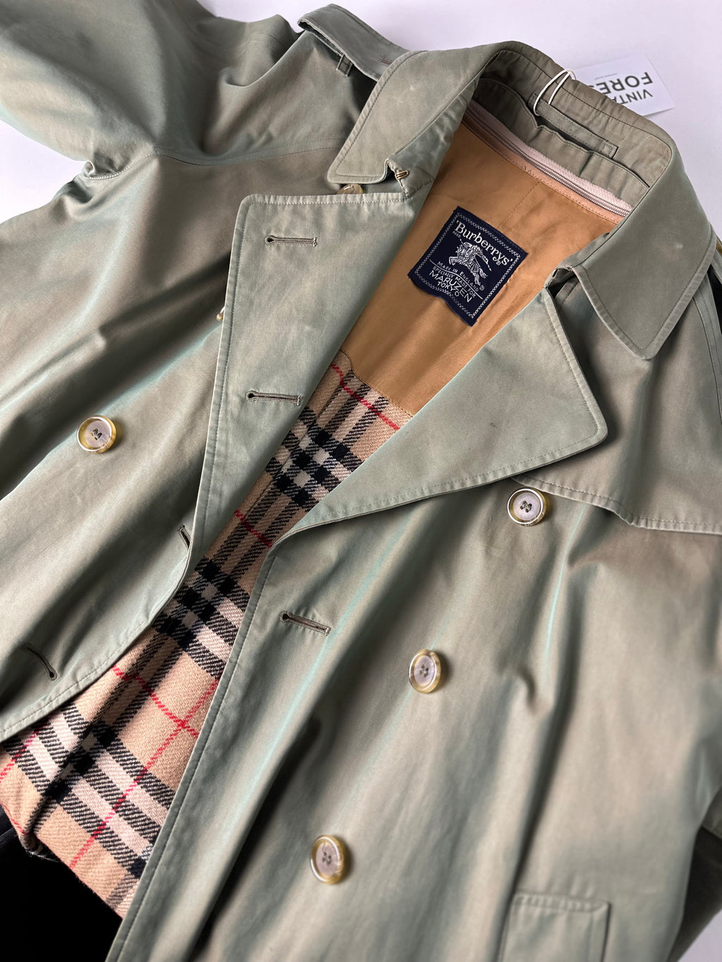 Burberrys Trenchcoat (12/M) including Inlet