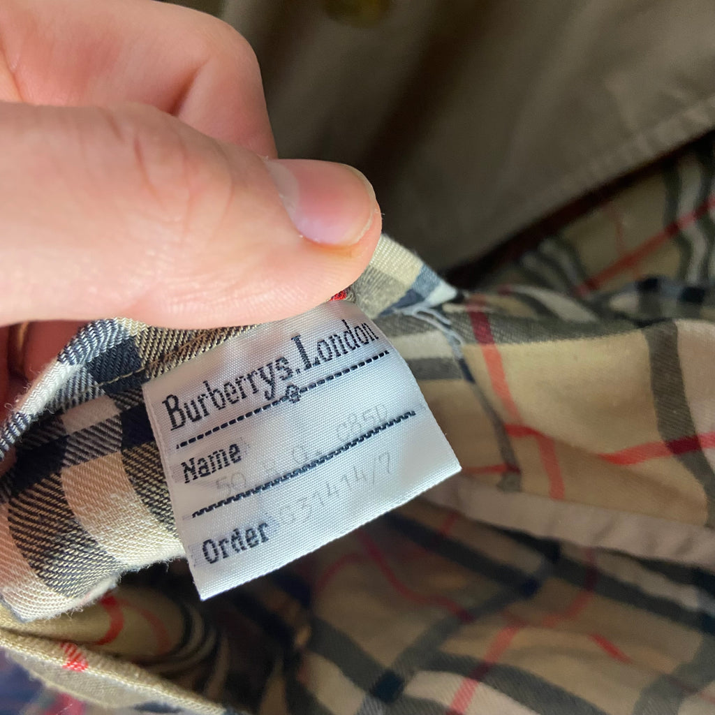 Burberry Trenchcoat Size 50/L