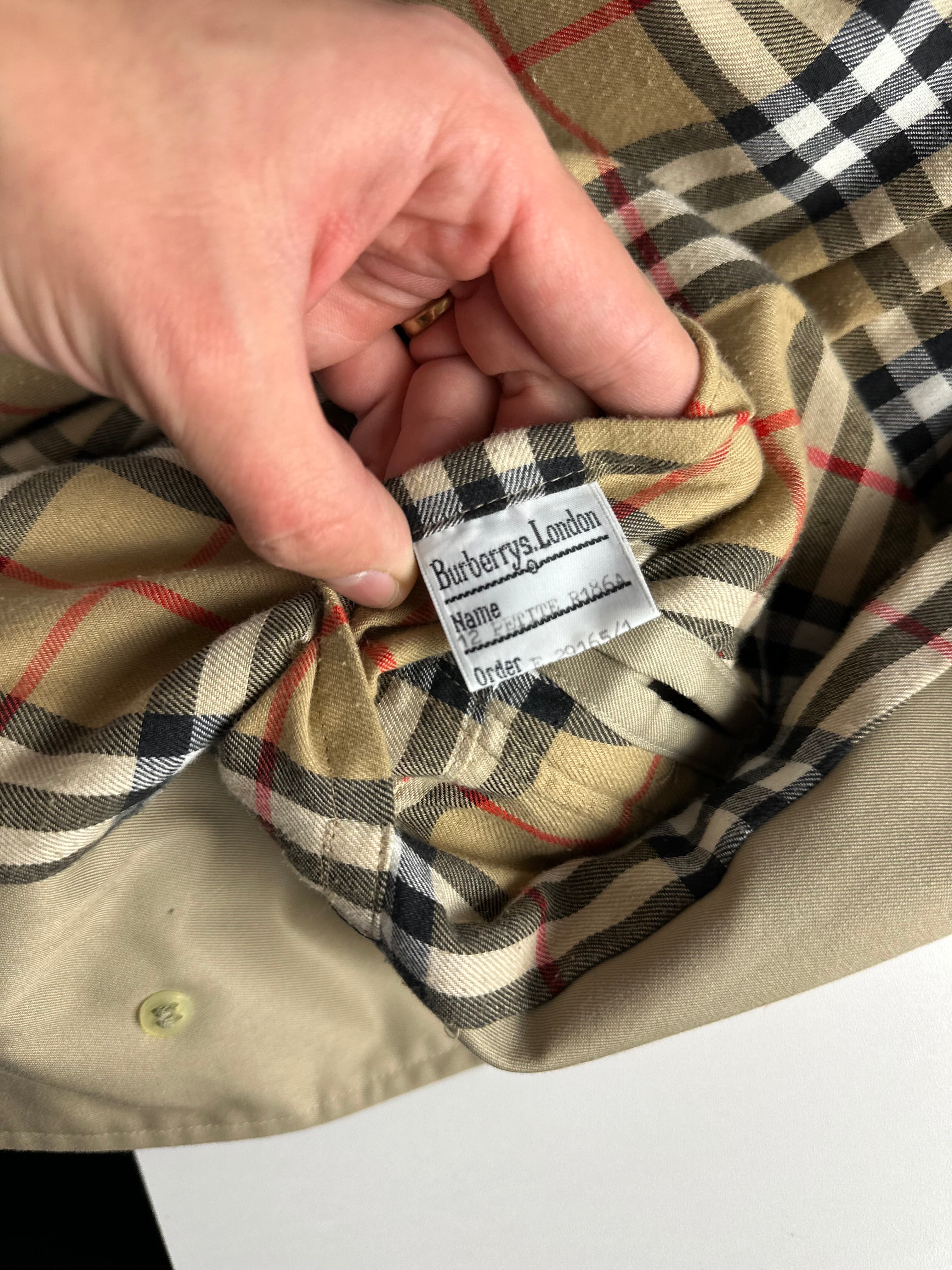 Burberrys Trenchcoat (12/M)