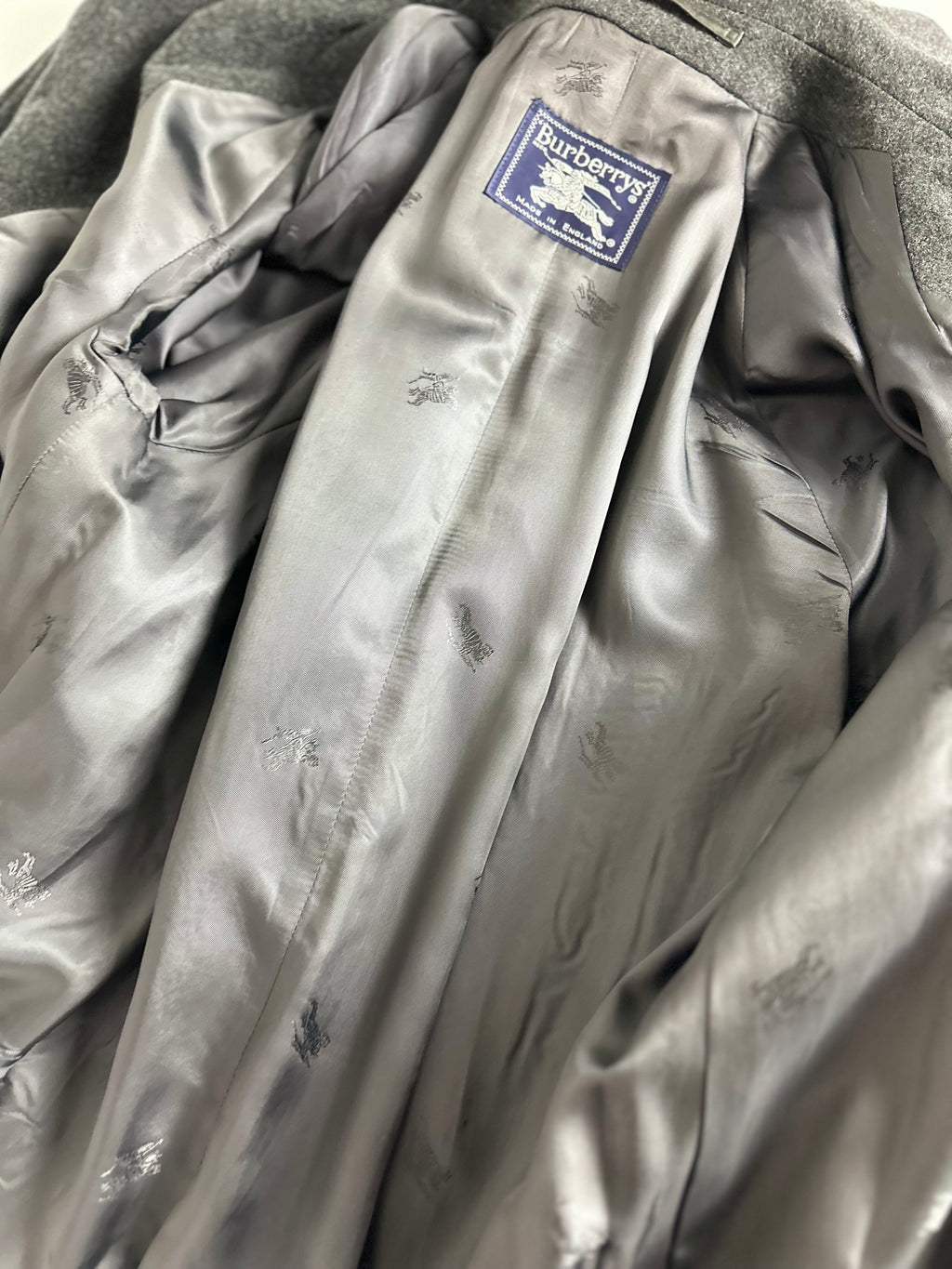 Burberrys Coat (46/S)