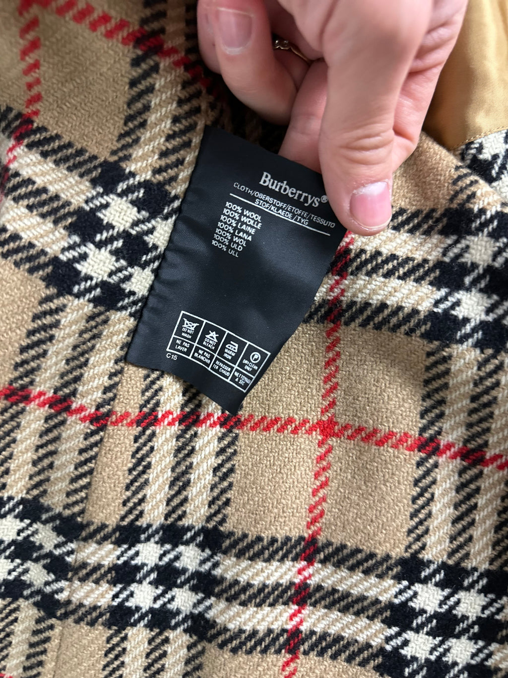 Burberrys Trenchcoat (10/S) including Inlet