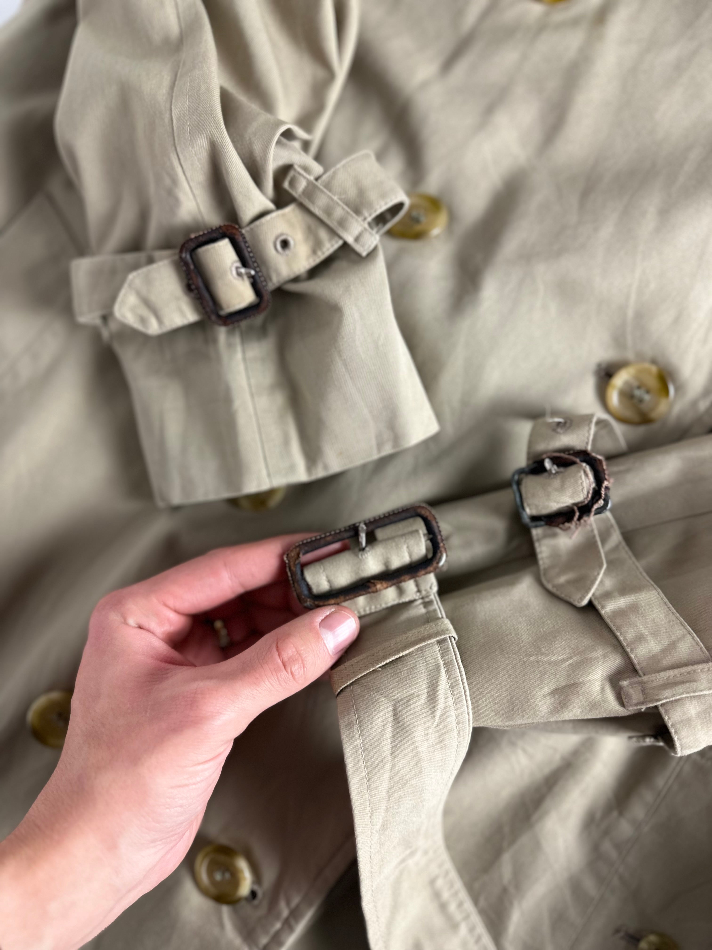 Burberrys Trenchcoat (14/L)