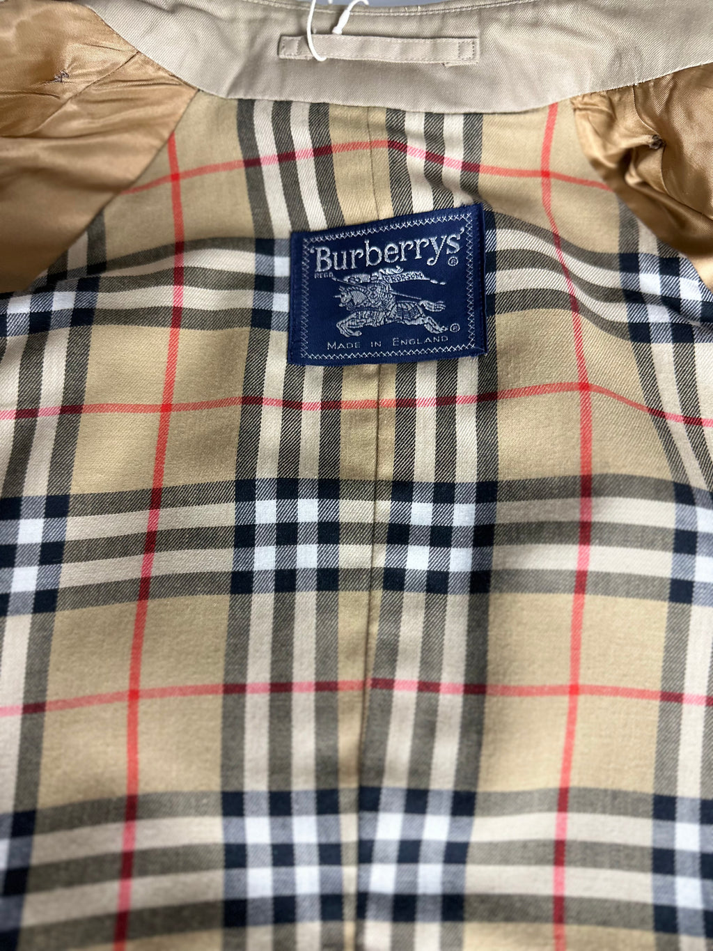 Burberrys Trenchcoat (12/M)
