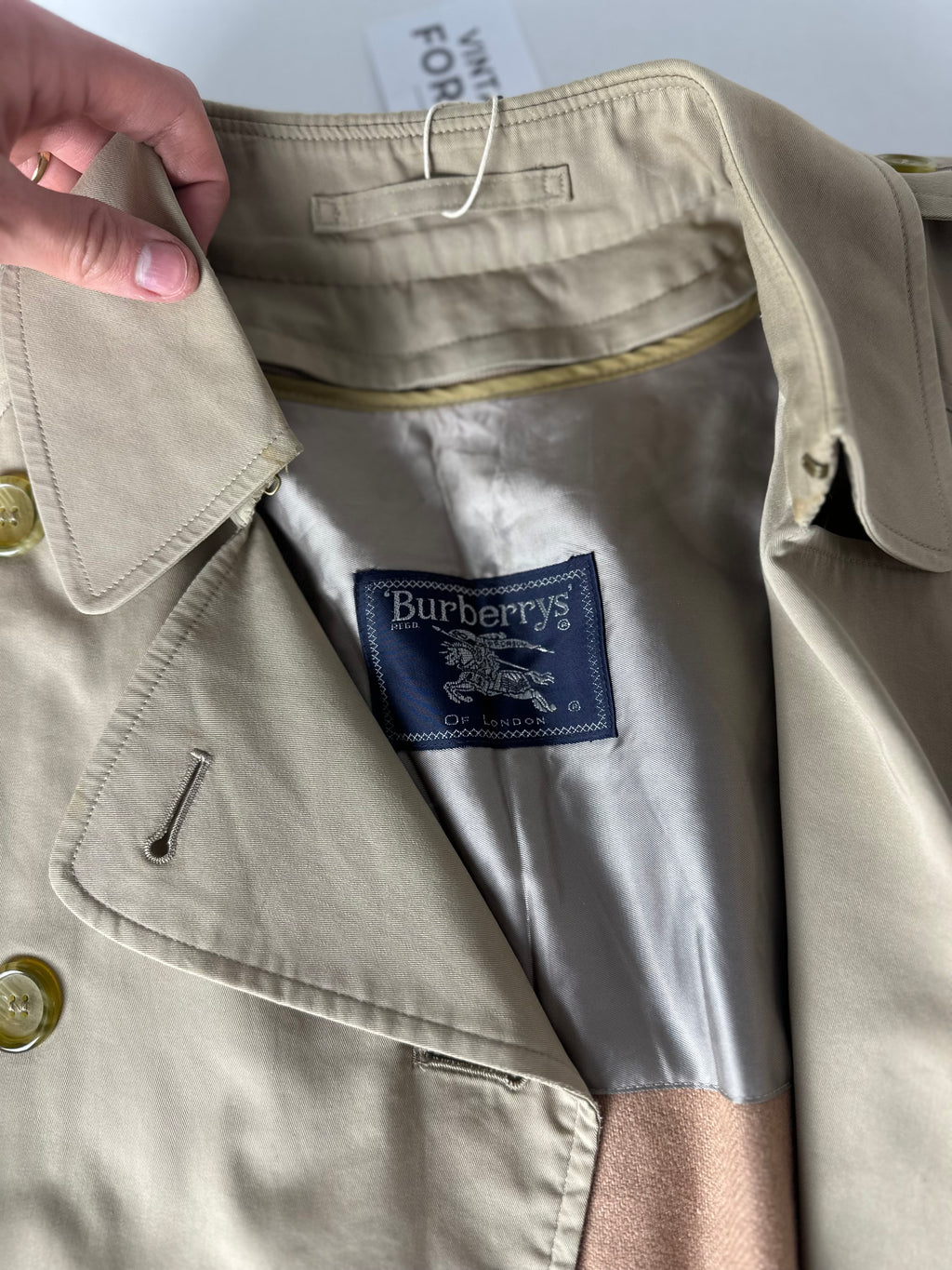Burberrys Trenchcoat (12/M) including Inlet