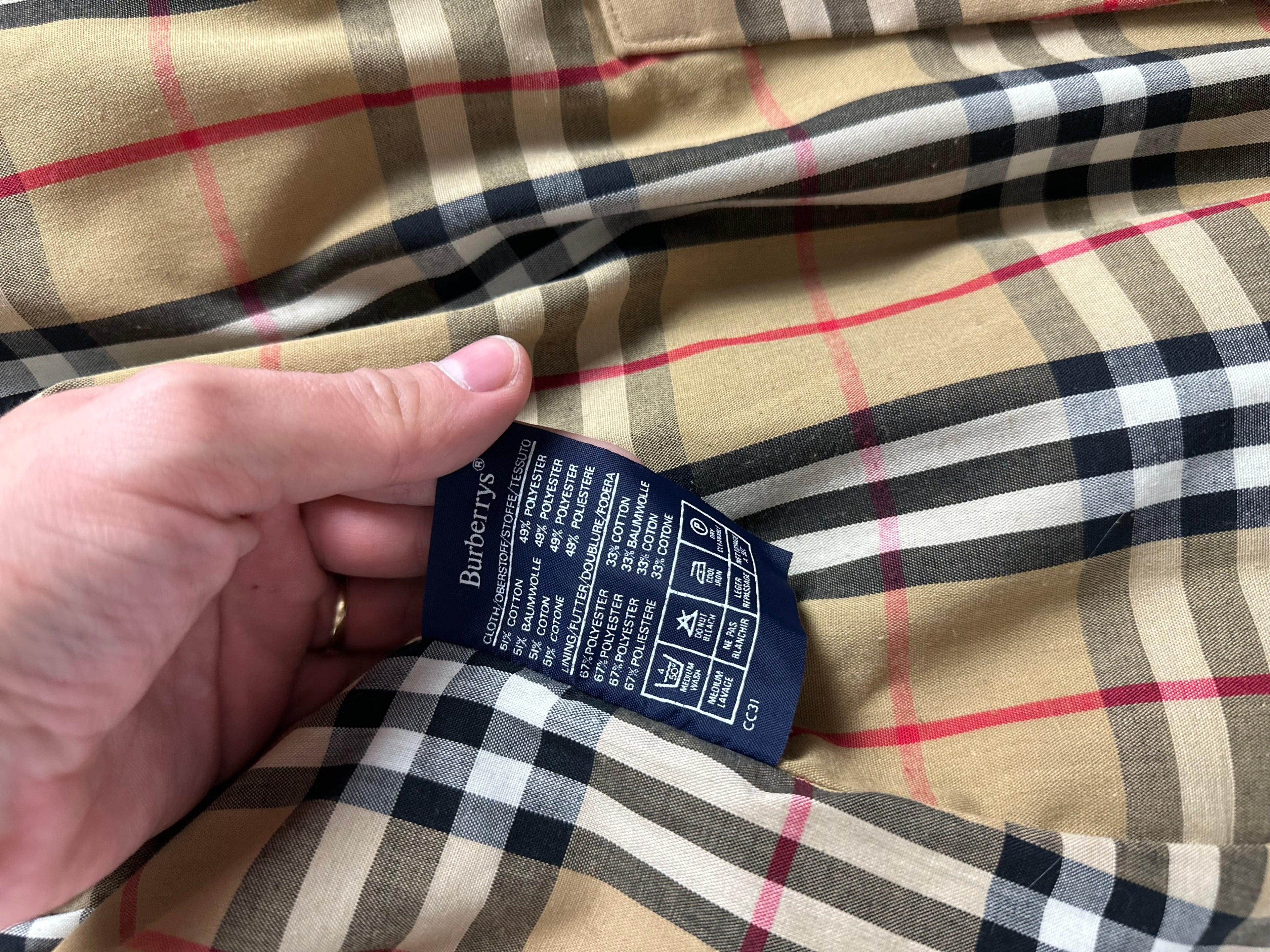 Burberrys Trenchcoat (8/XS)