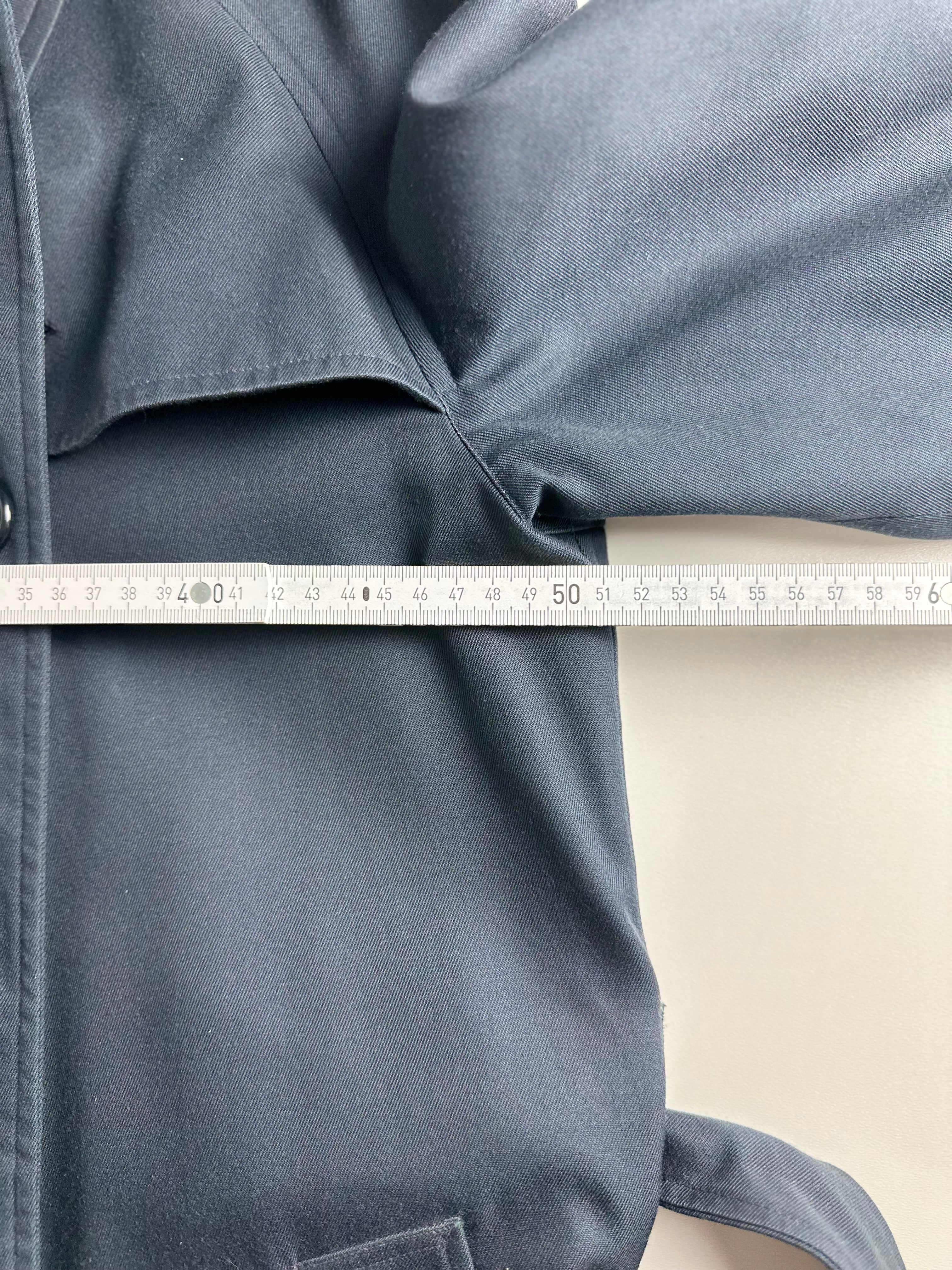 Burberrys Trenchcoat (10/S)