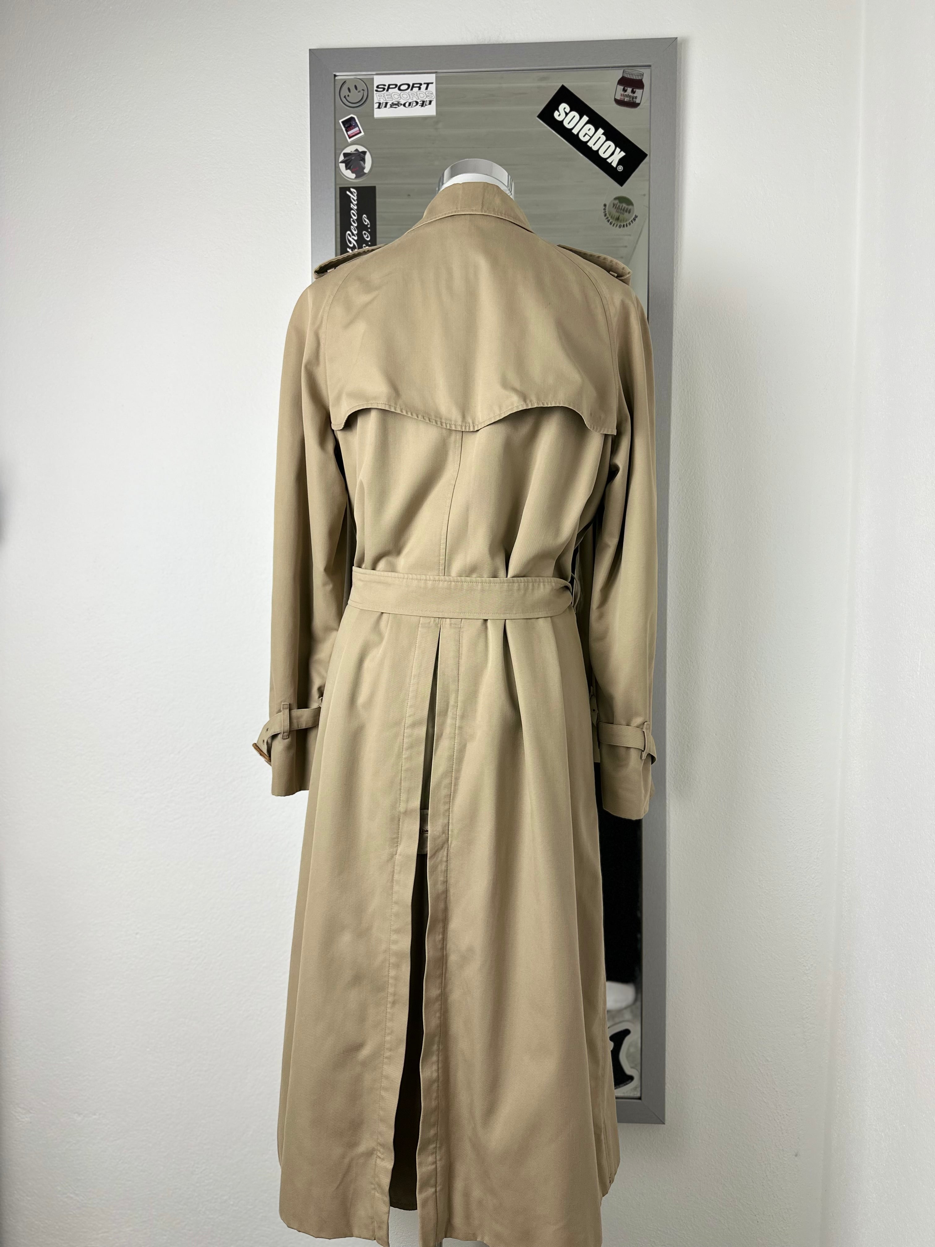 Burberrys Trenchcoat (14/L) including Inlet