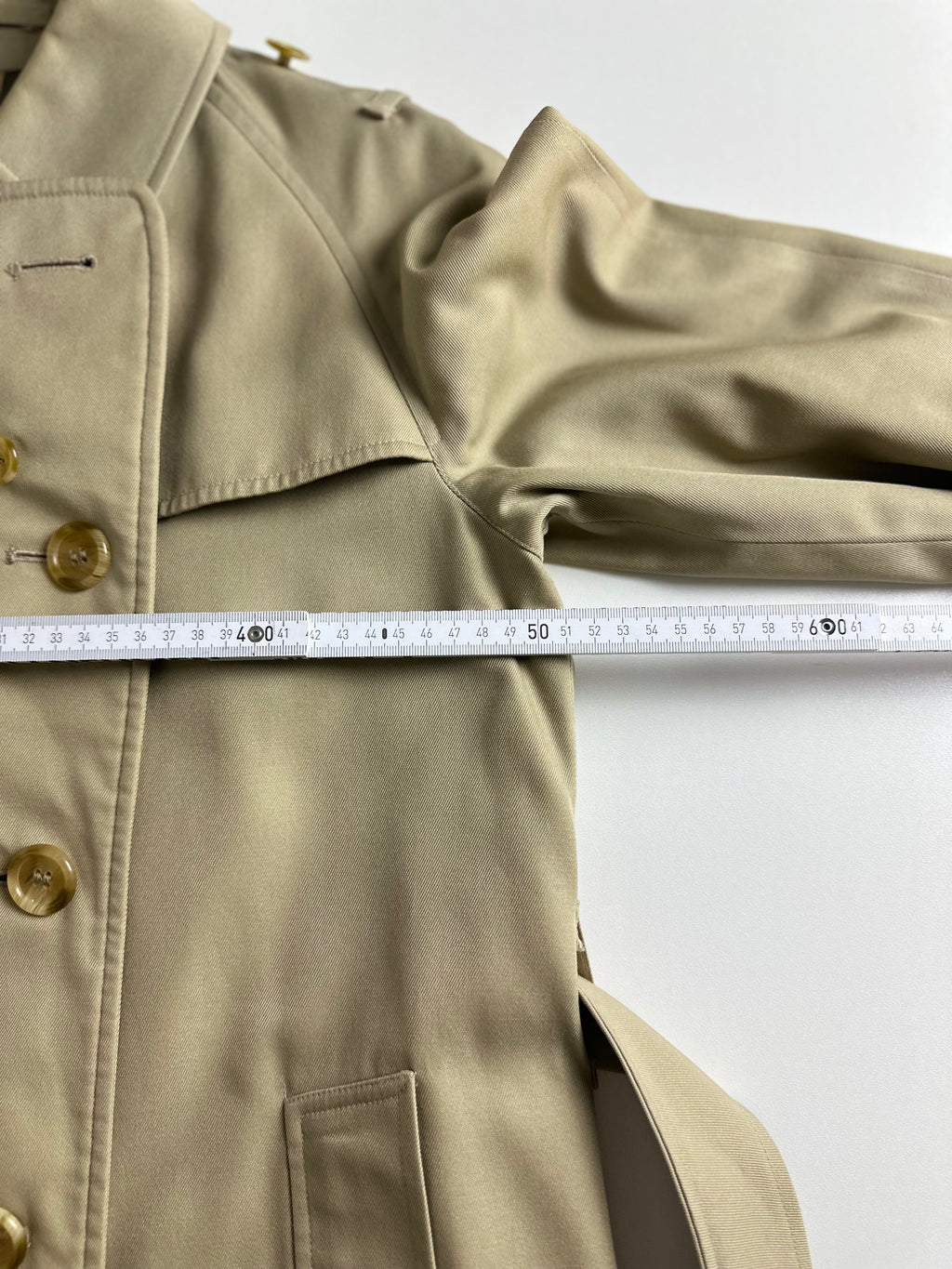 Burberrys Trenchcoat (10/S)