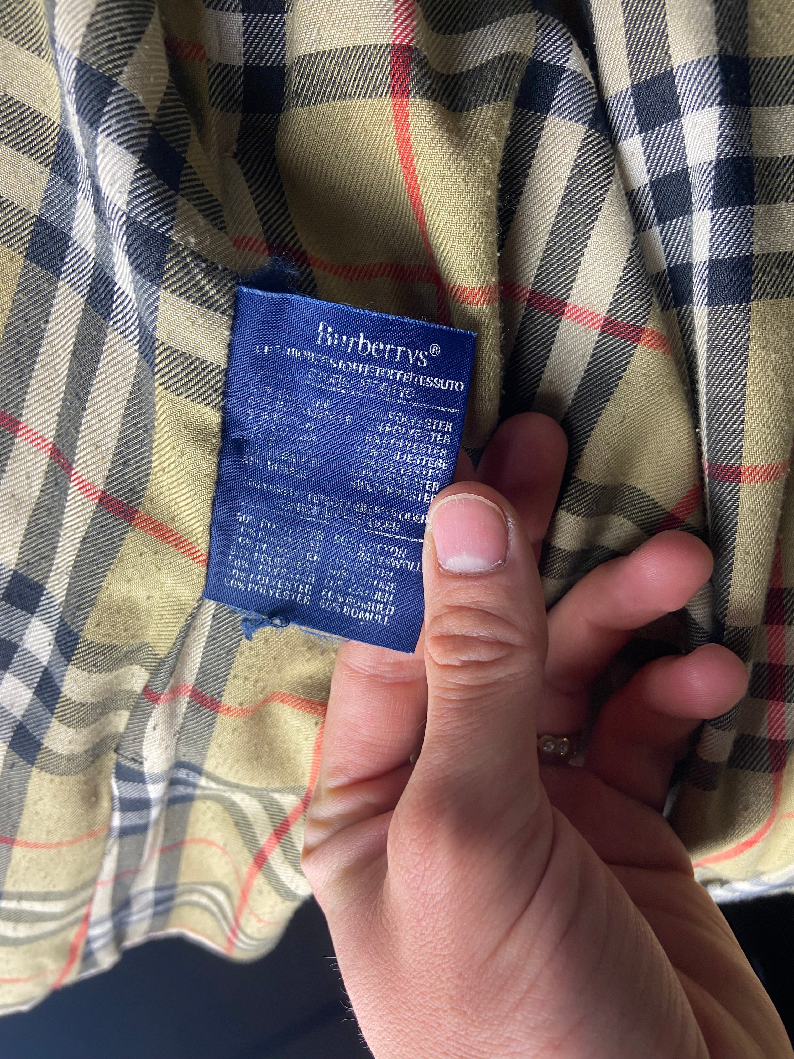 Burberrys Trenchcoat (12/M)