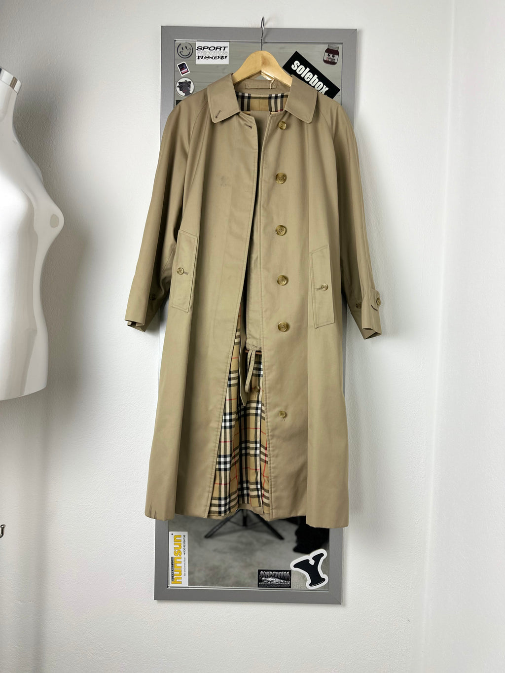 Burberrys Trenchcoat (12/M)