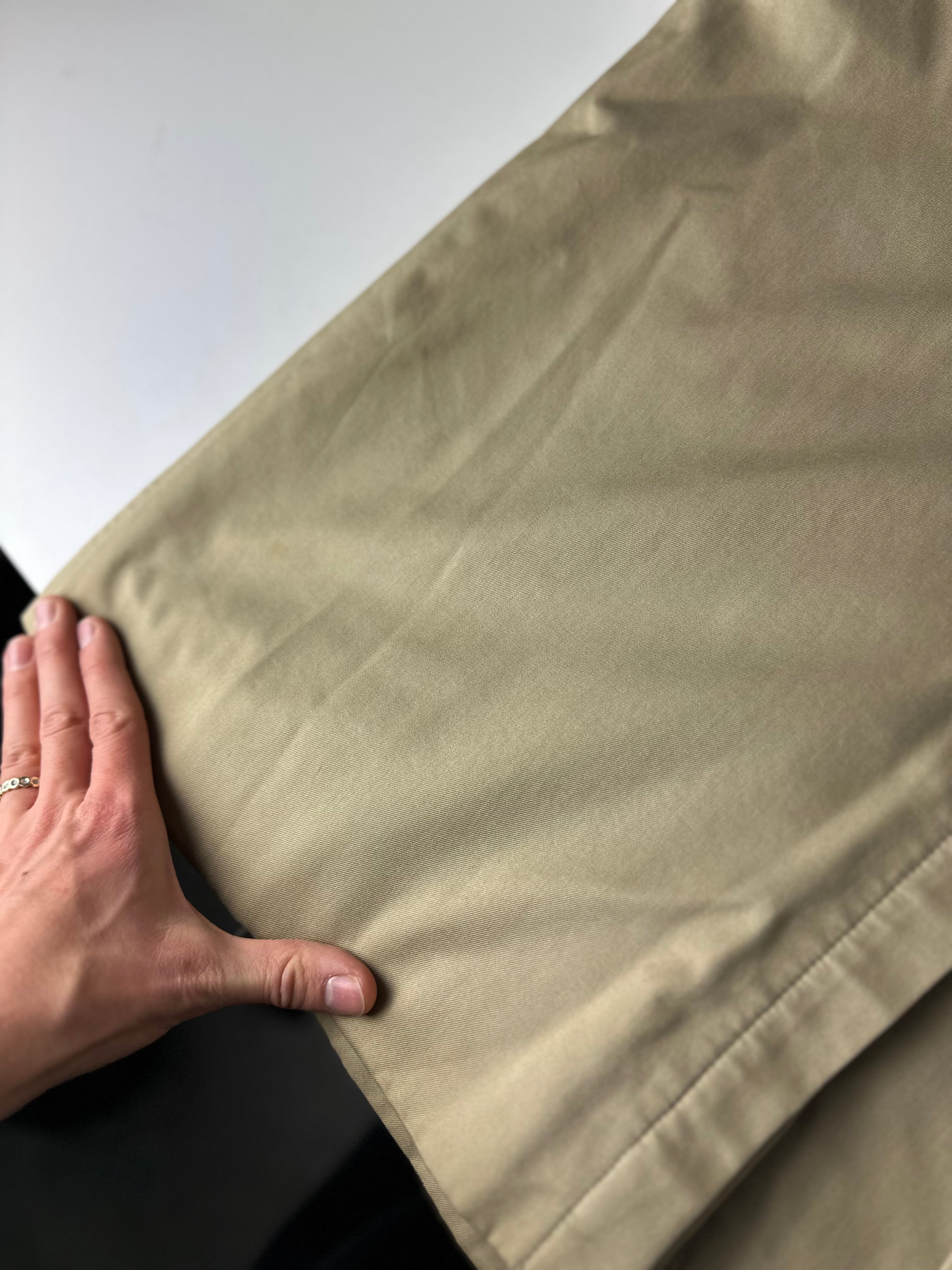 Burberrys Trenchcoat (48/M) including Inlet