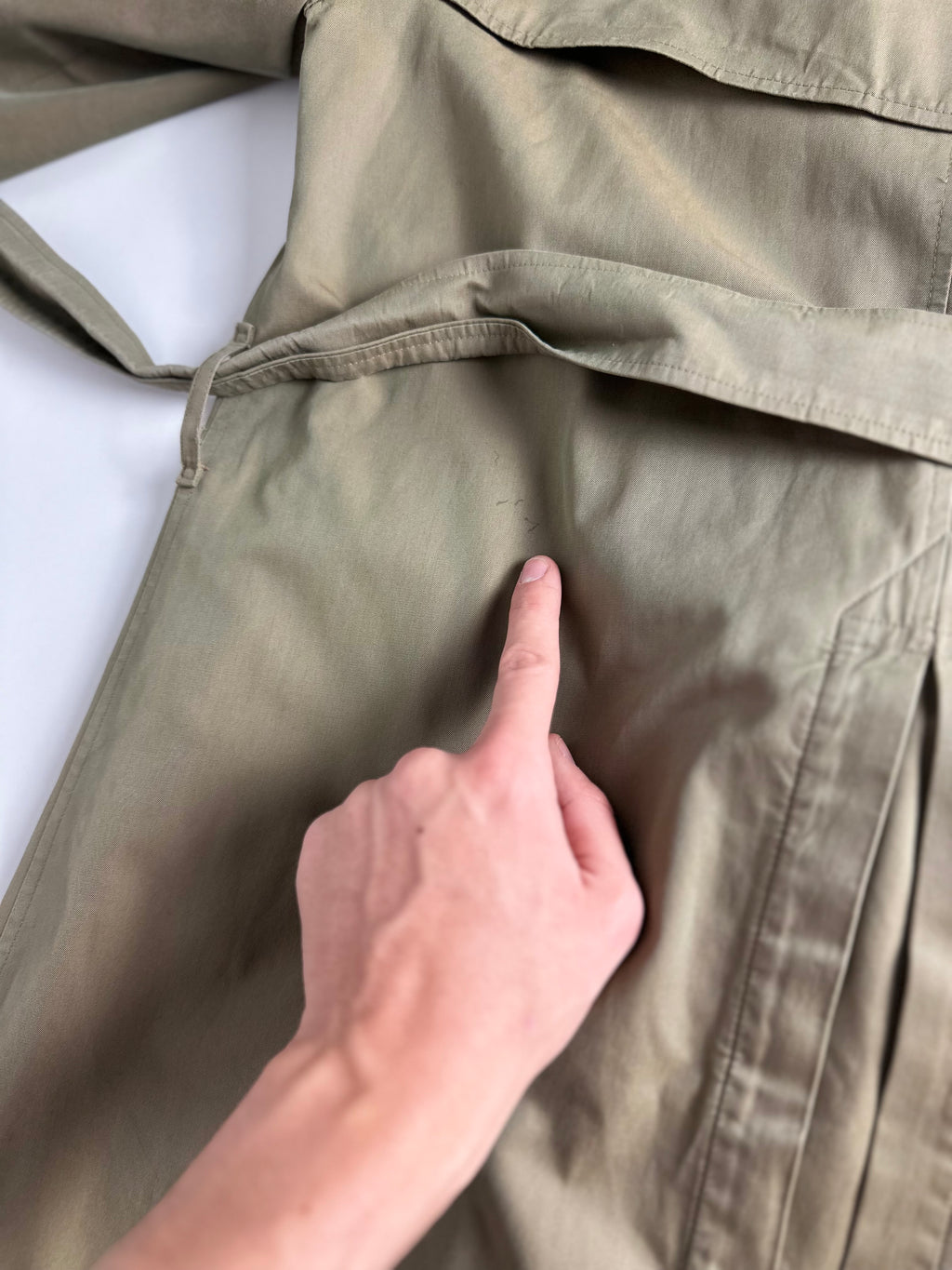 Burberrys Trenchcoat (10/S)