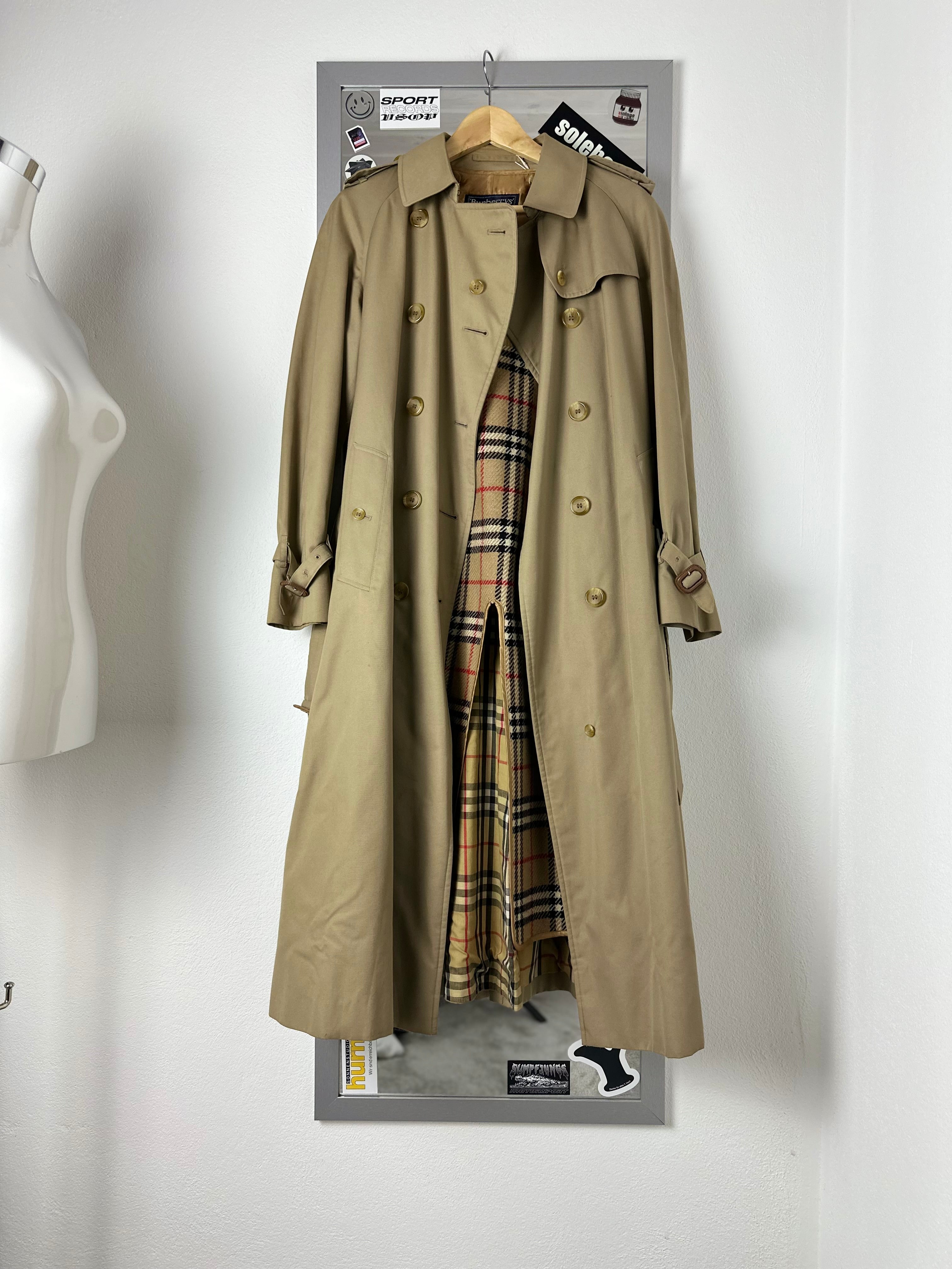 Burberrys Trenchcoat (10/S) including Inlet